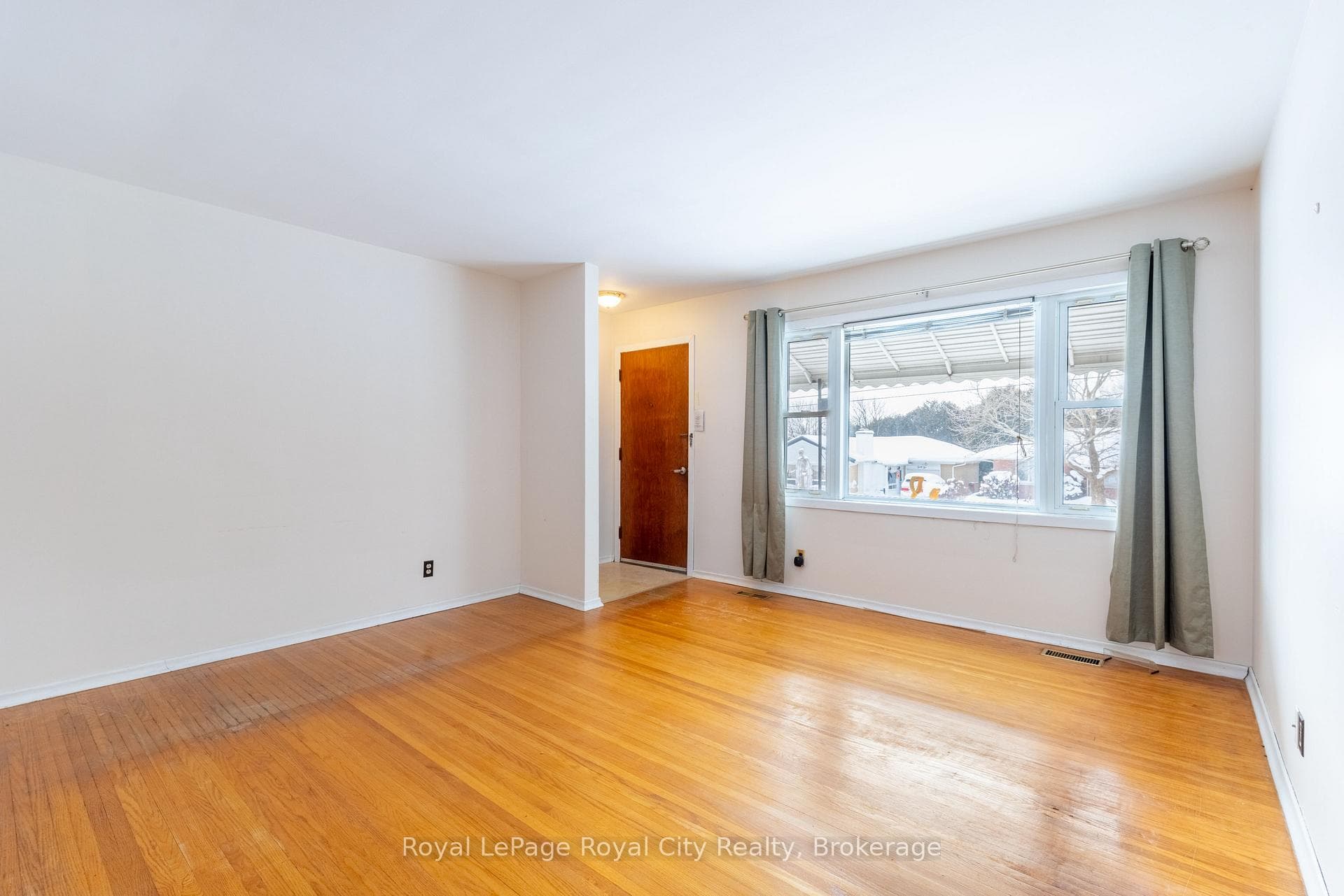 35 Dumbarton Street photo 3