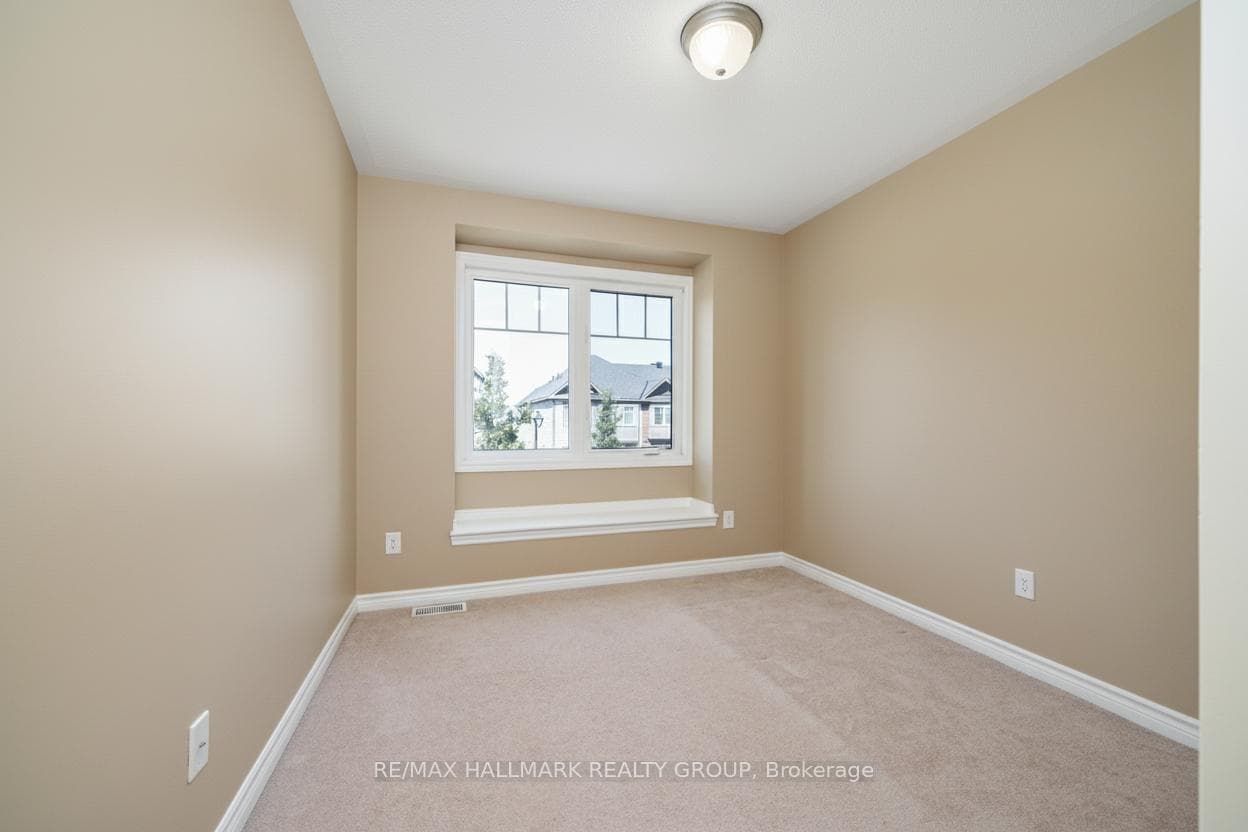 601 Foxlight Circle photo 29