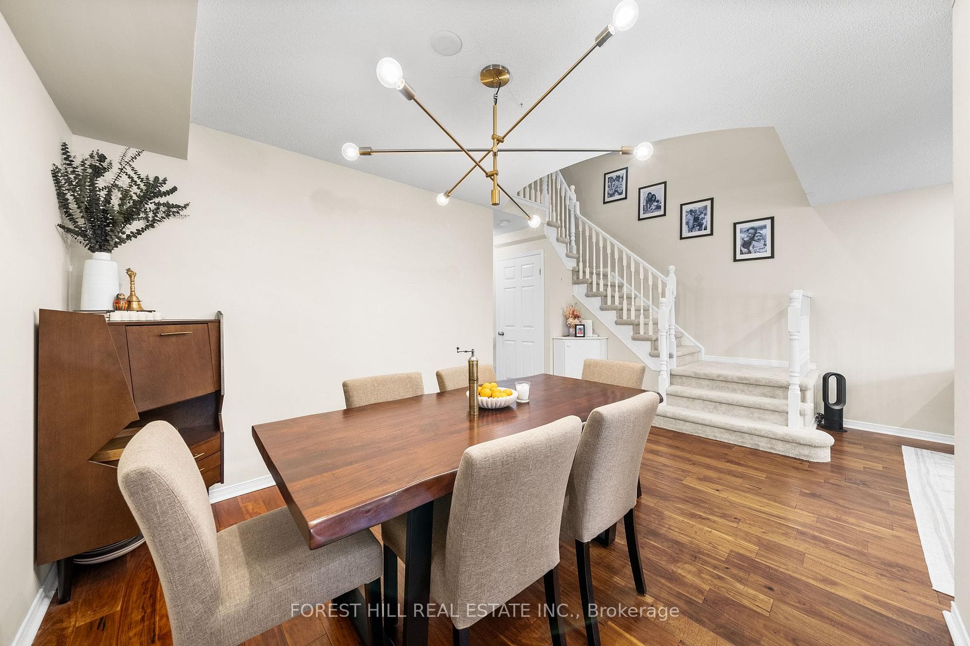1266 Blanshard Drive photo 5