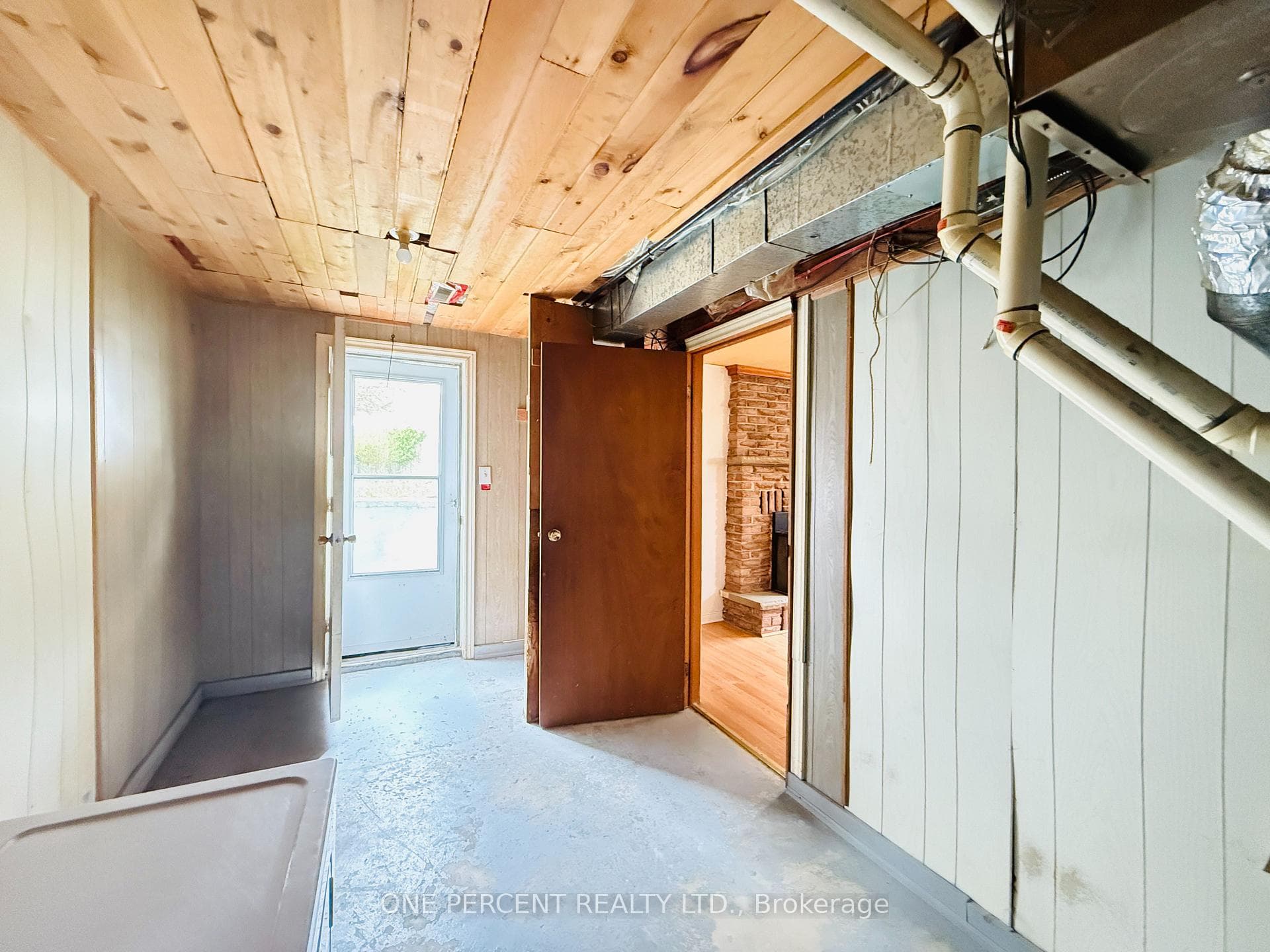 18 Courtice Crescent photo 15