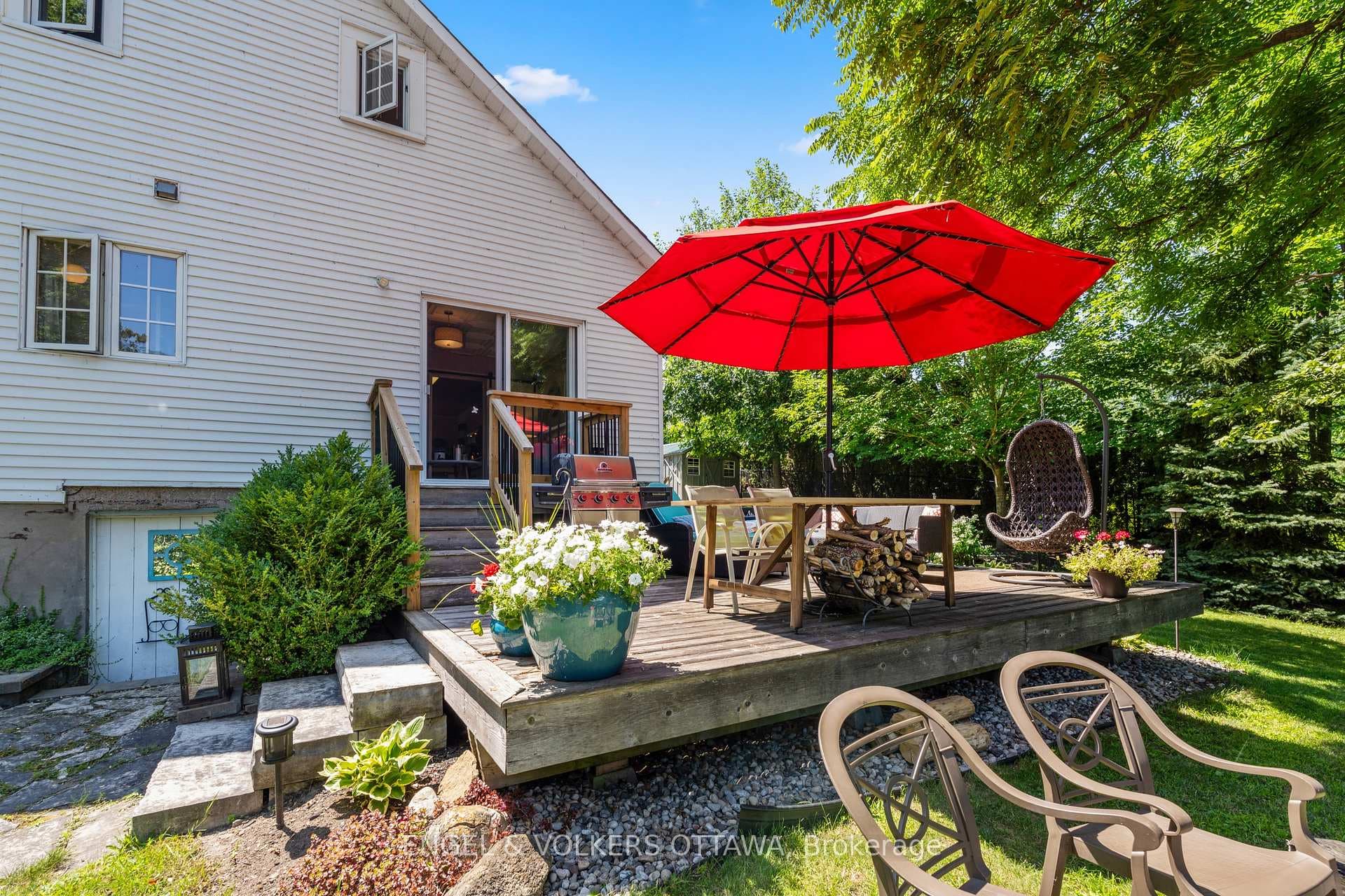 1119 Tighe Street photo 21