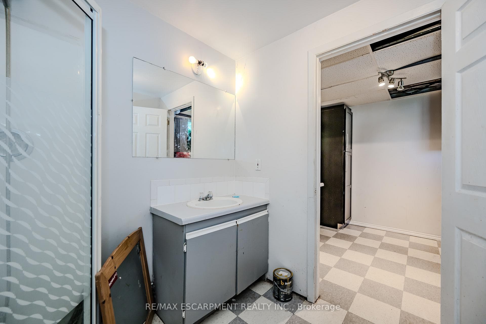 922 Robinson Road photo 36