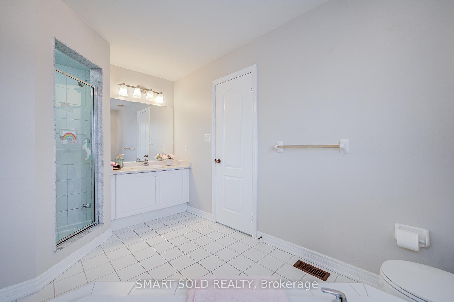 16 Lealinds Road photo 24