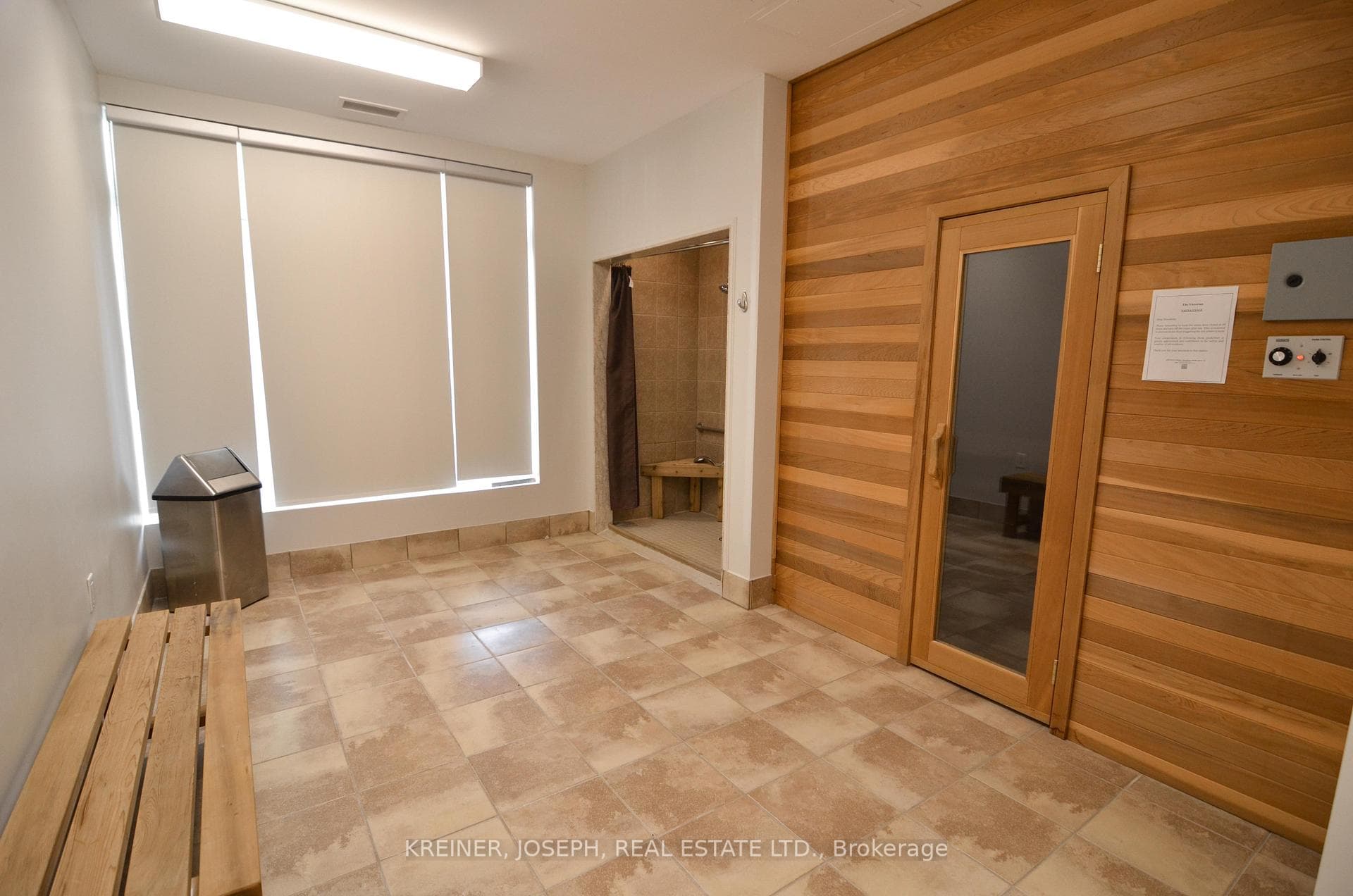 15450 Yonge Street Unit 404 photo 35