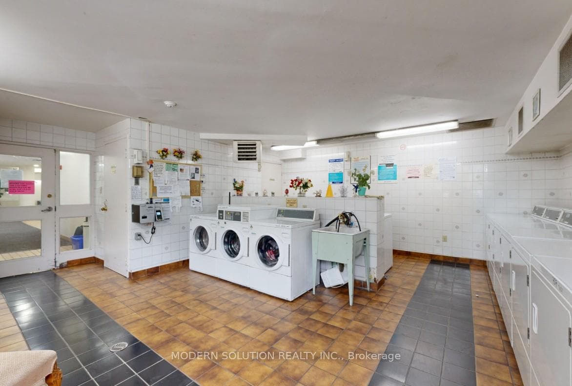 5580 Sheppard Avenue Unit 312 photo 34