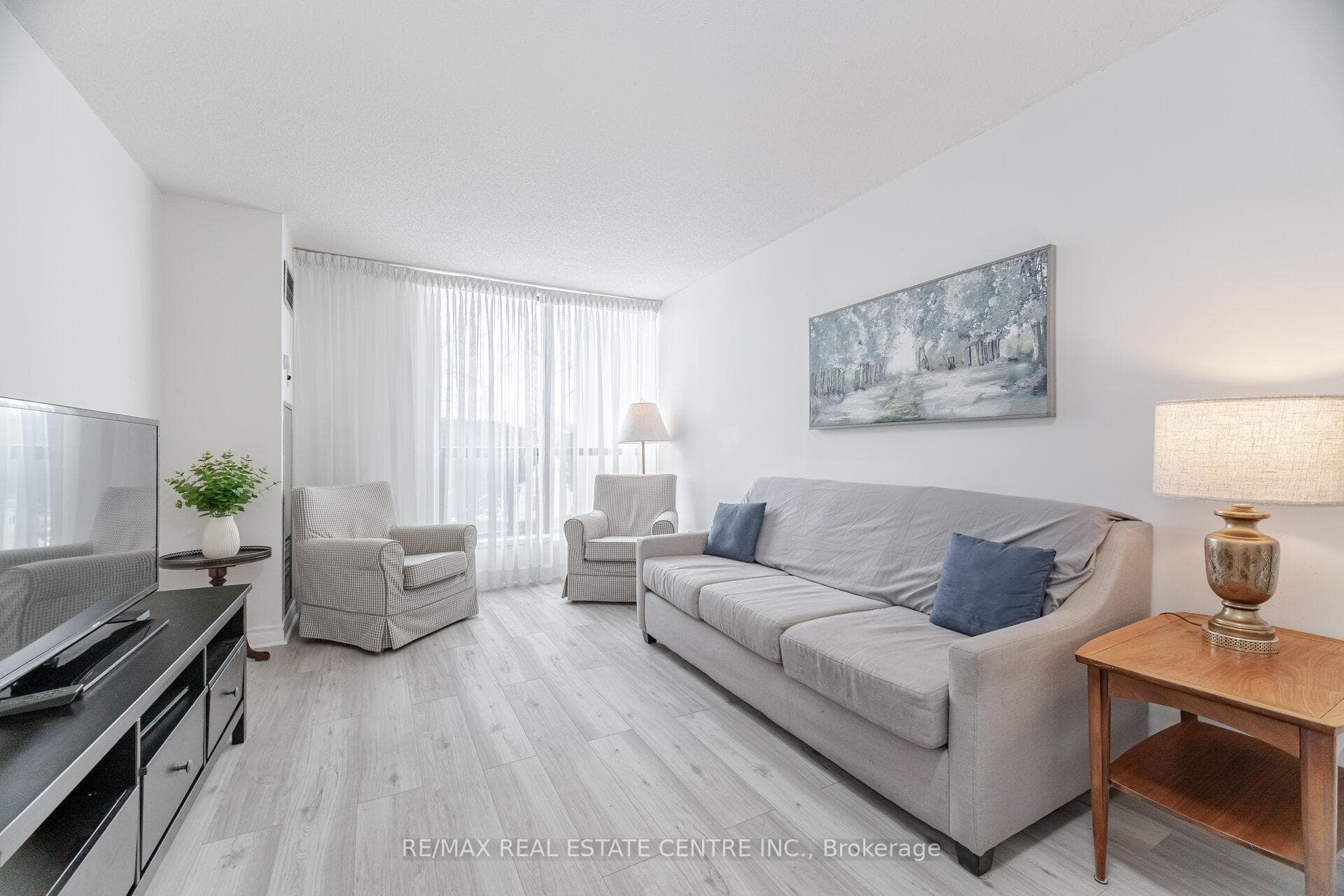 1111 Bough Beeches Boulevard Unit 103 photo 13