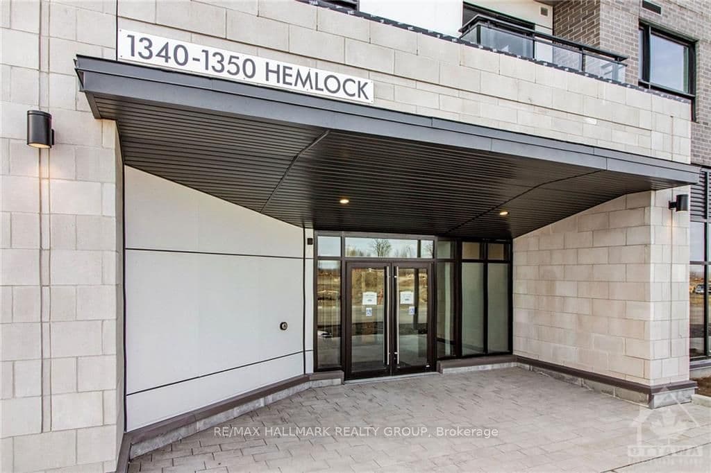 1350 HEMLOCK Road Unit 204 photo 3