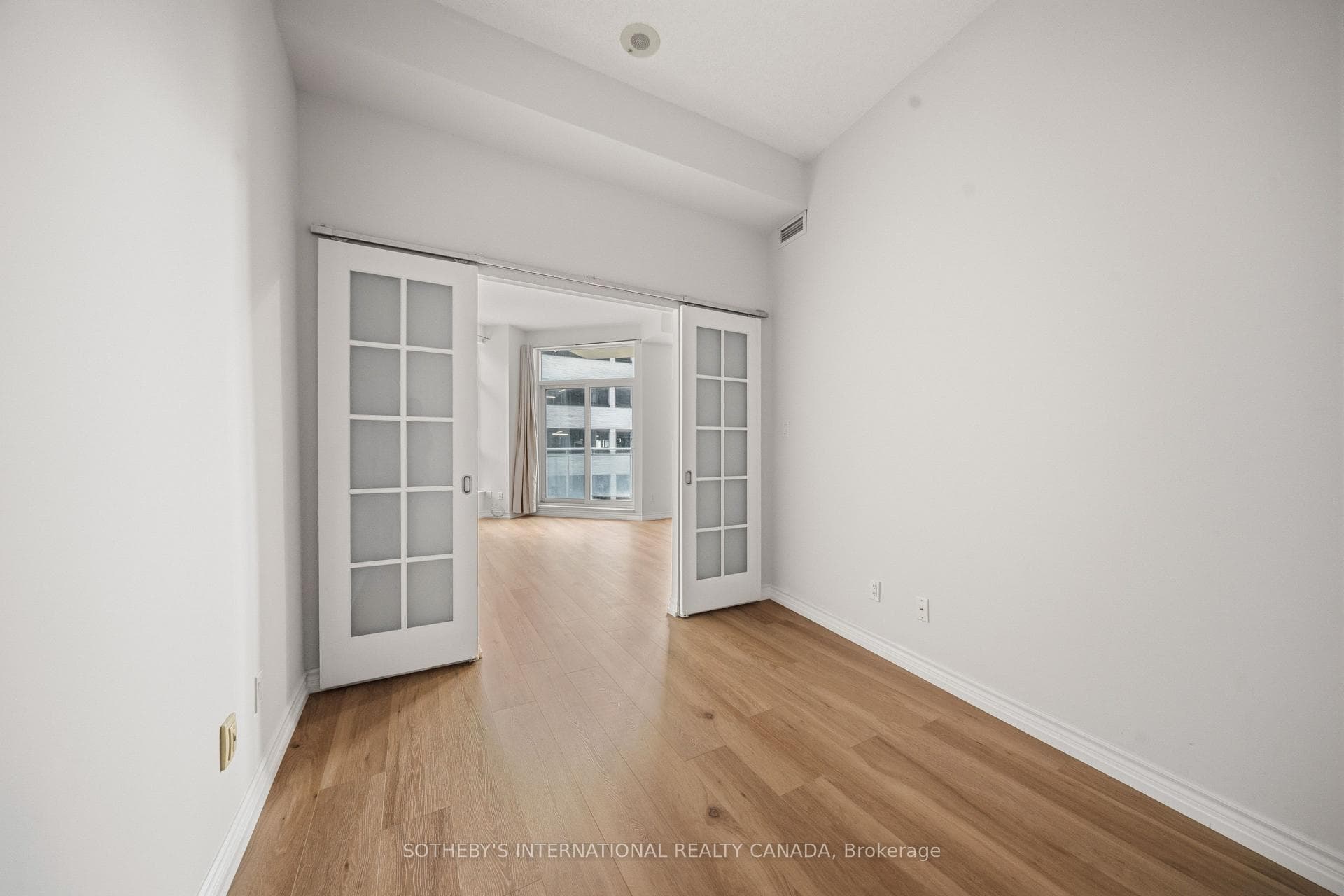410 Queens Quay Unit 312 photo 6