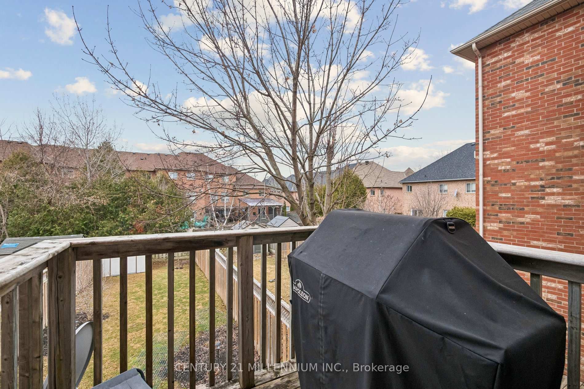 90 Baywell Crescent photo 38