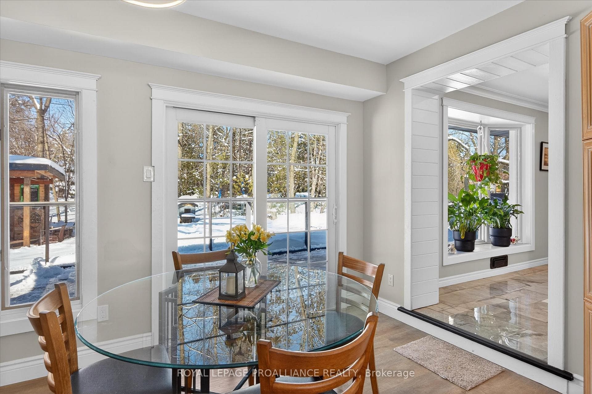 960 Weller Street photo 14