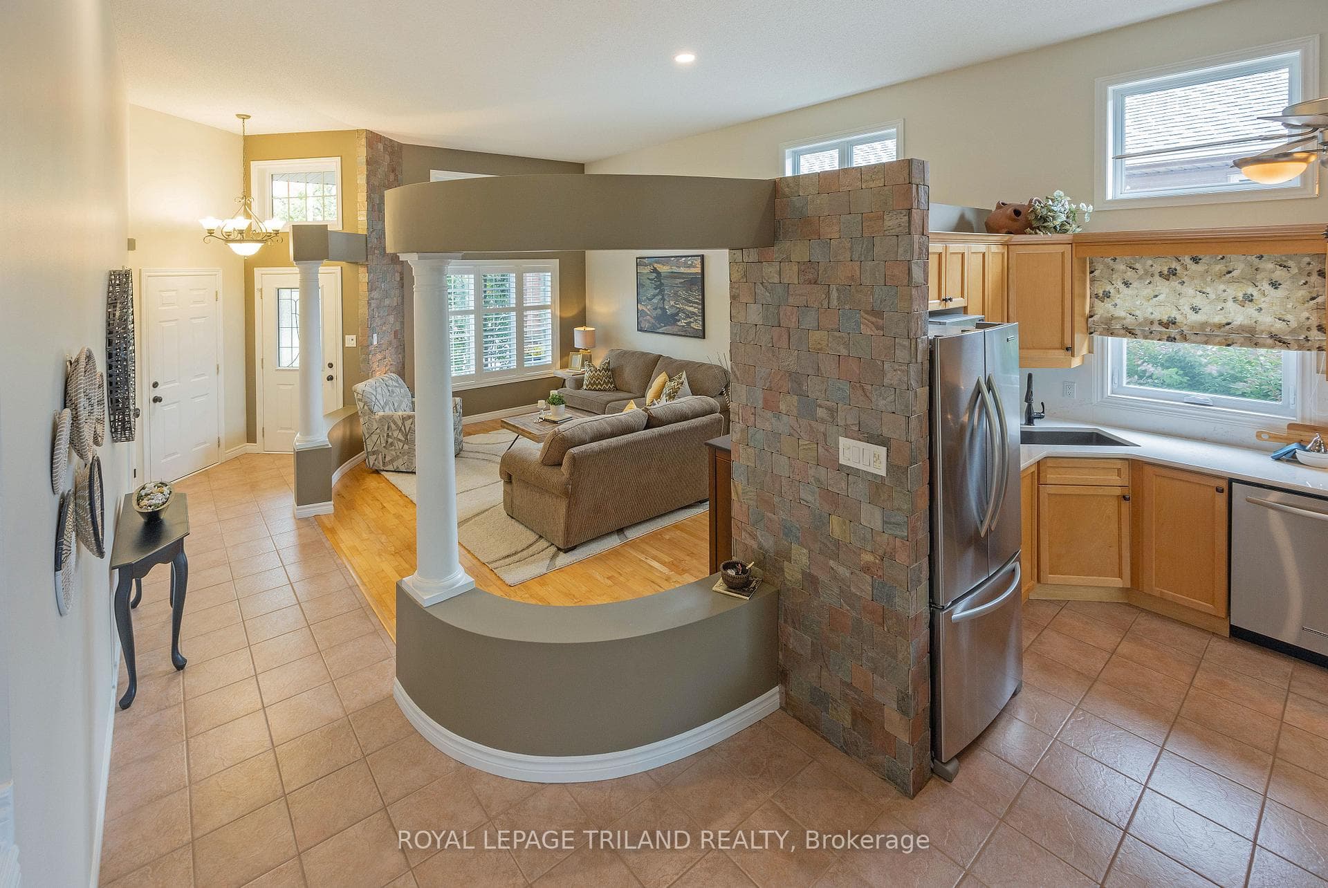 629 Longworth Road photo 12