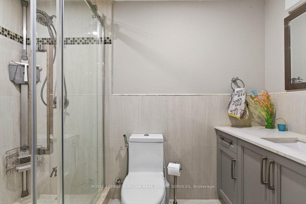 5463 Blue Spruce Avenue photo 38