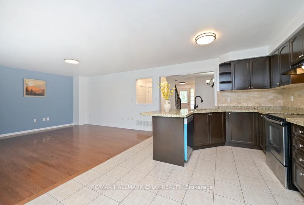 73 Kidd Crescent photo 13