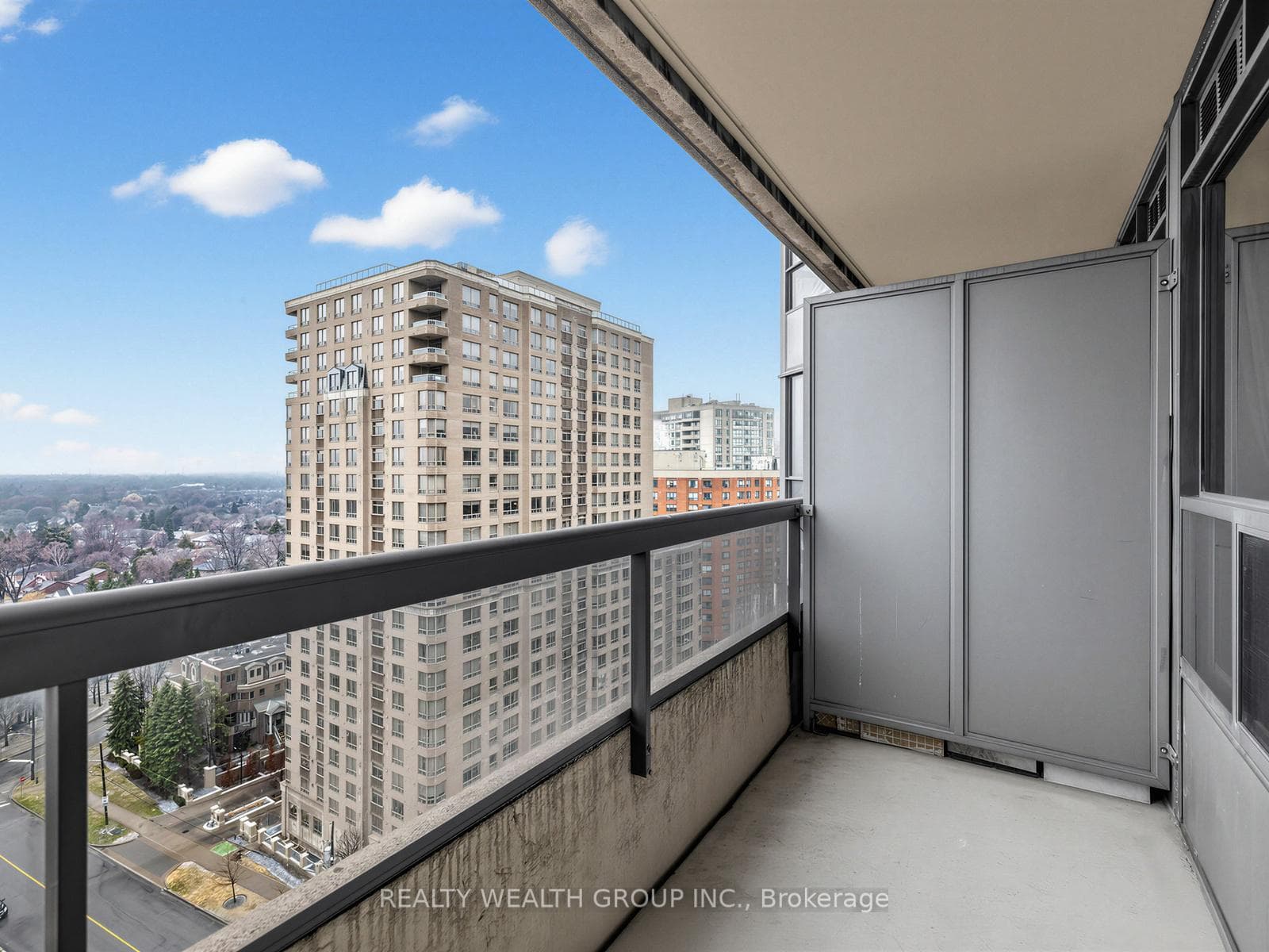 5 Northtown Way Unit 1503 photo 2