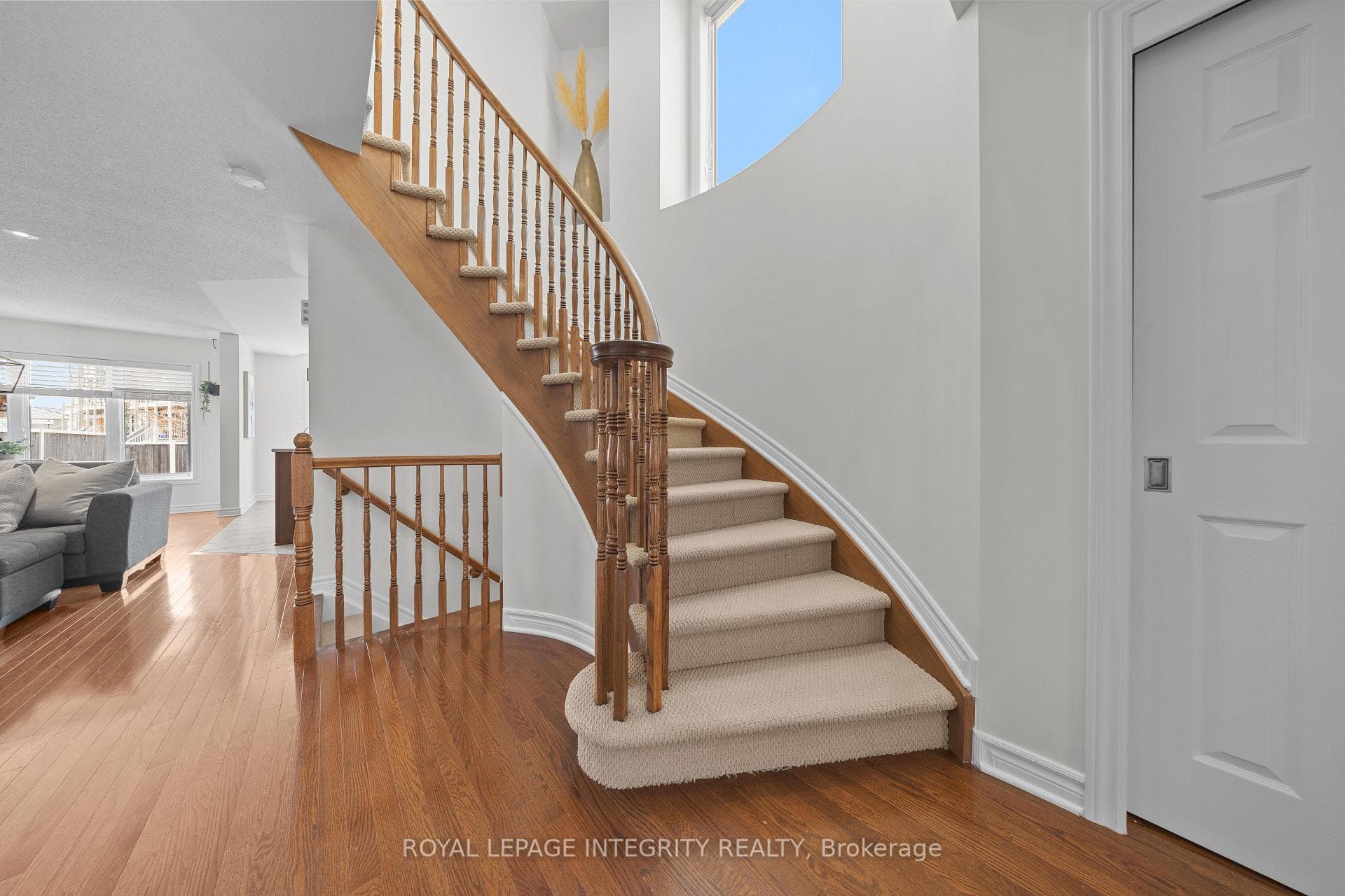 356 Ravenswood Way photo 17