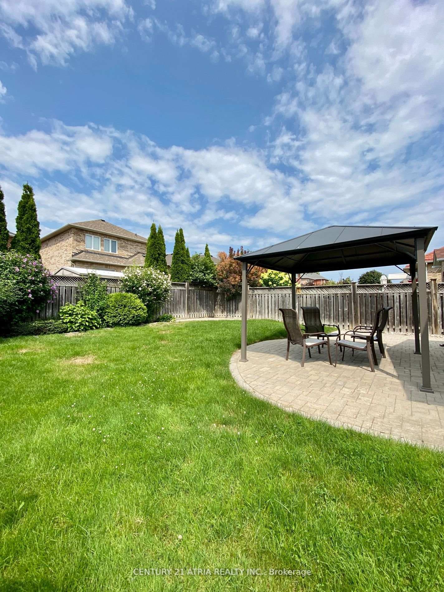 14 Robert Attersley Drive photo 20
