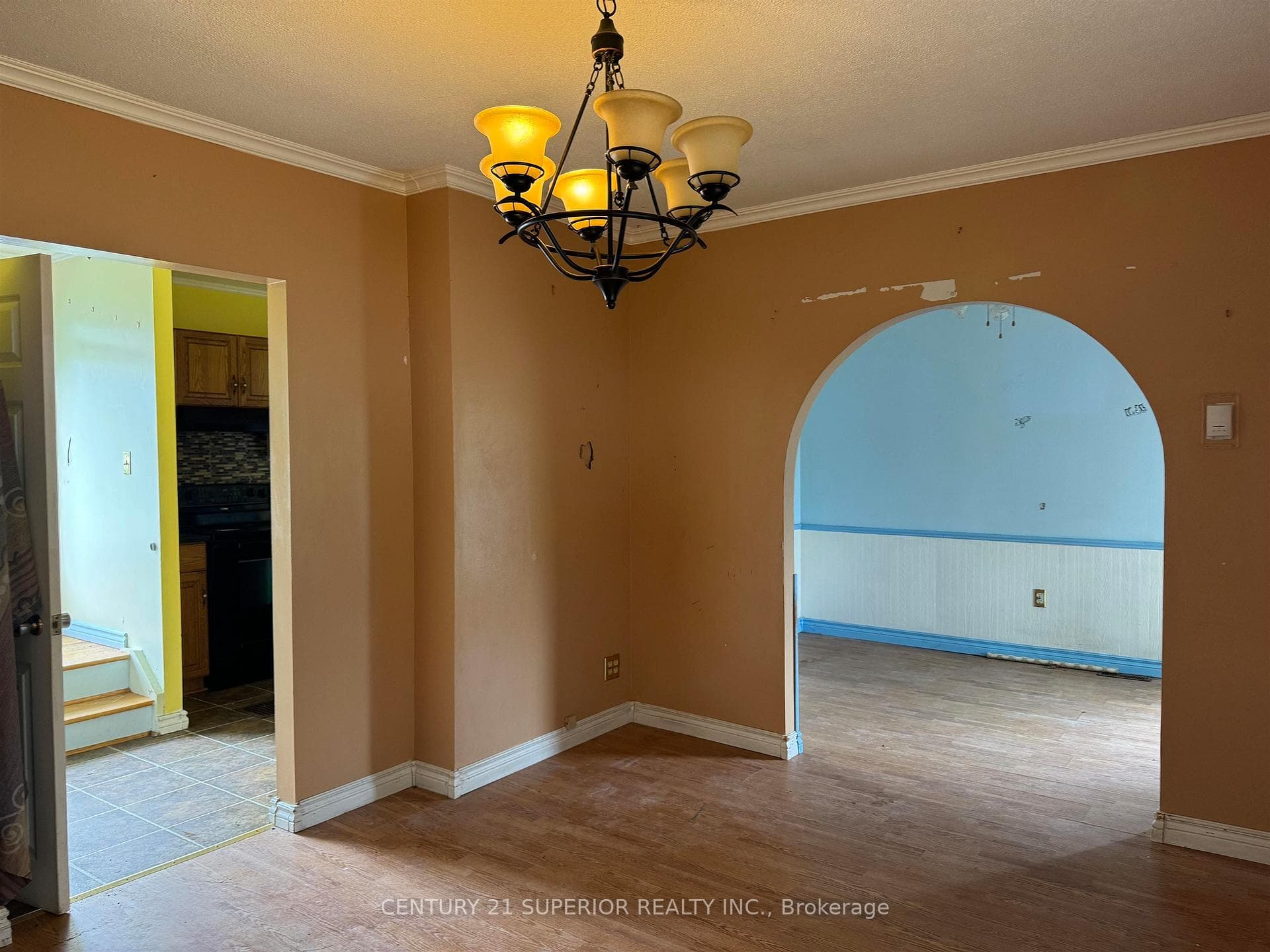 3 Ross Ave photo 4