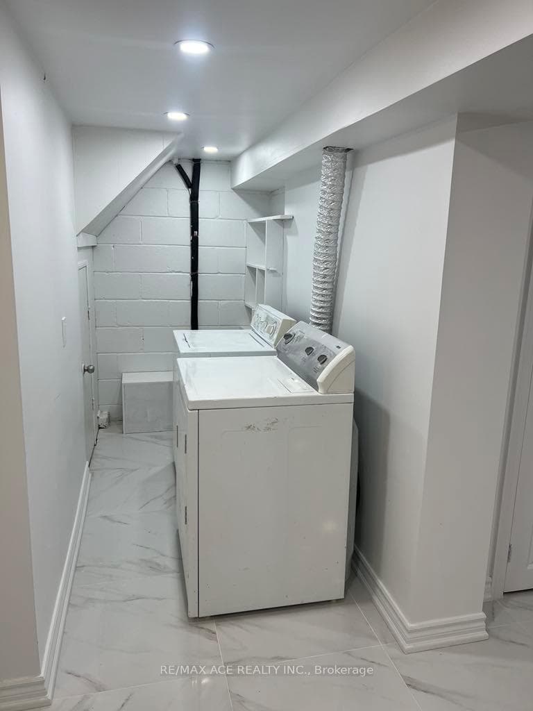 26 Oakridge Drive Unit BSMT photo 11