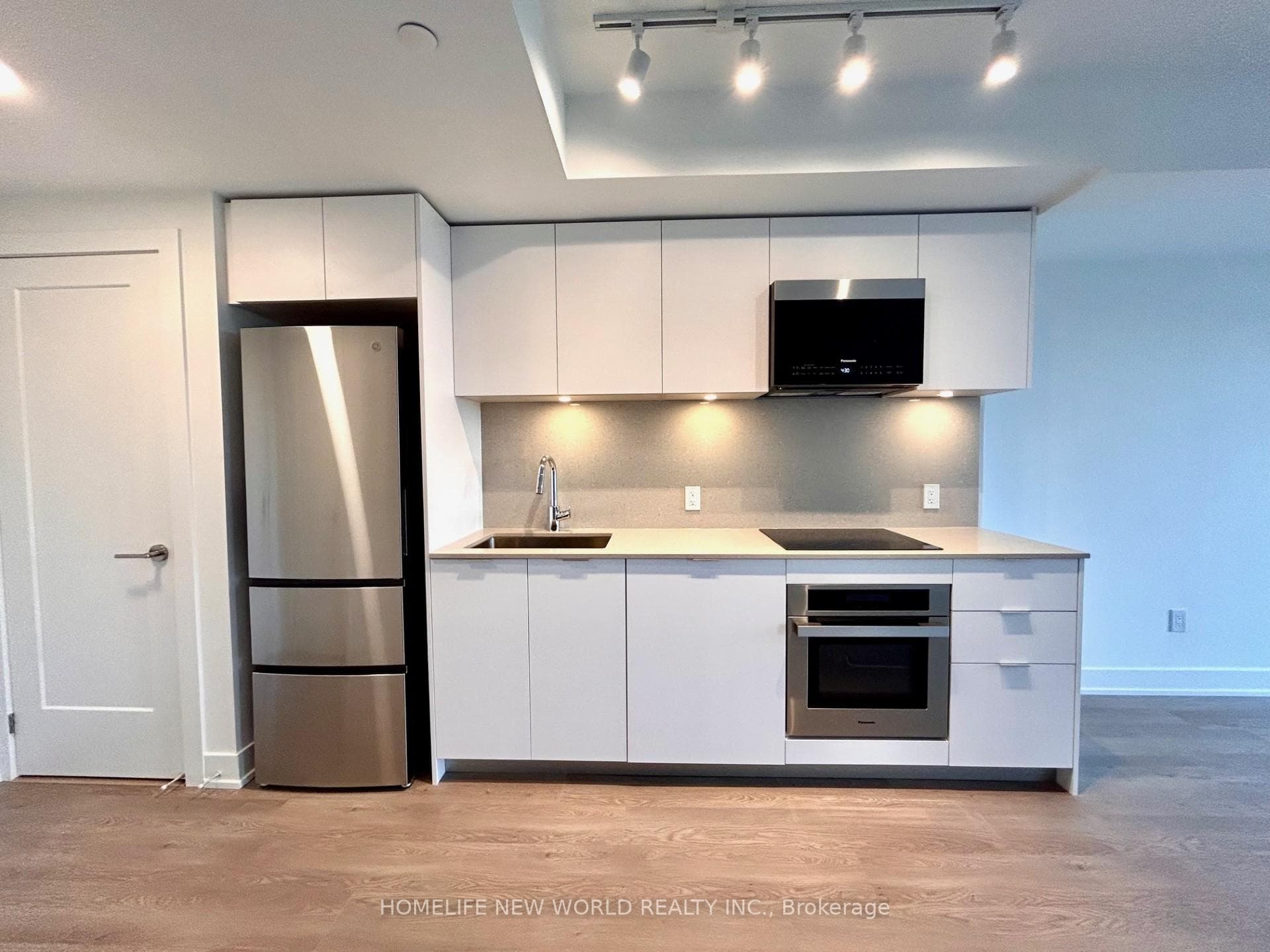8 Cedarland Drive Unit 1015 photo 4
