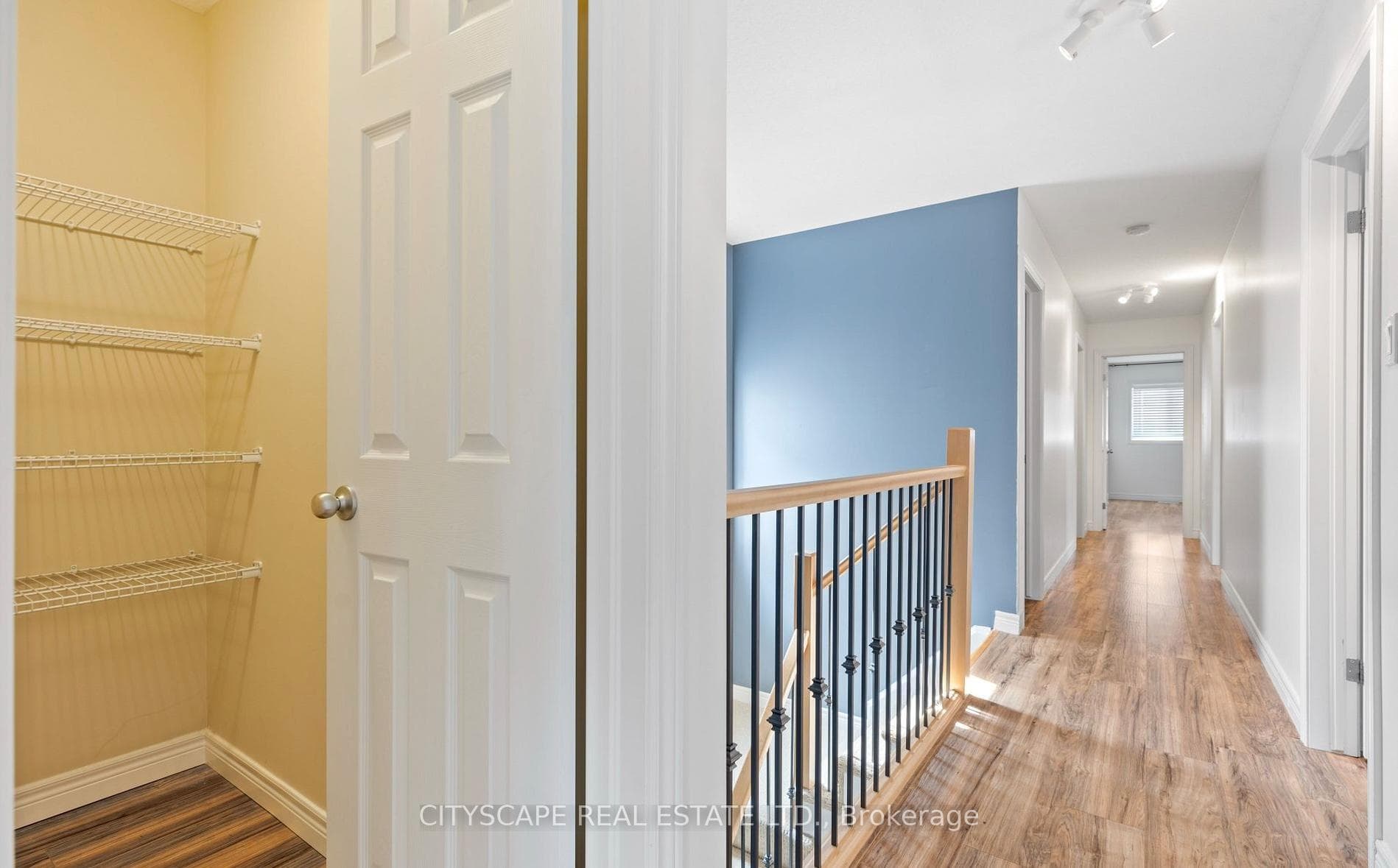 1831 Reilly Walk photo 26