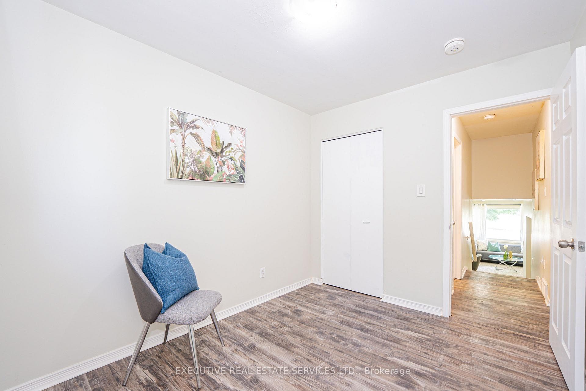 77 Overlea Drive photo 20