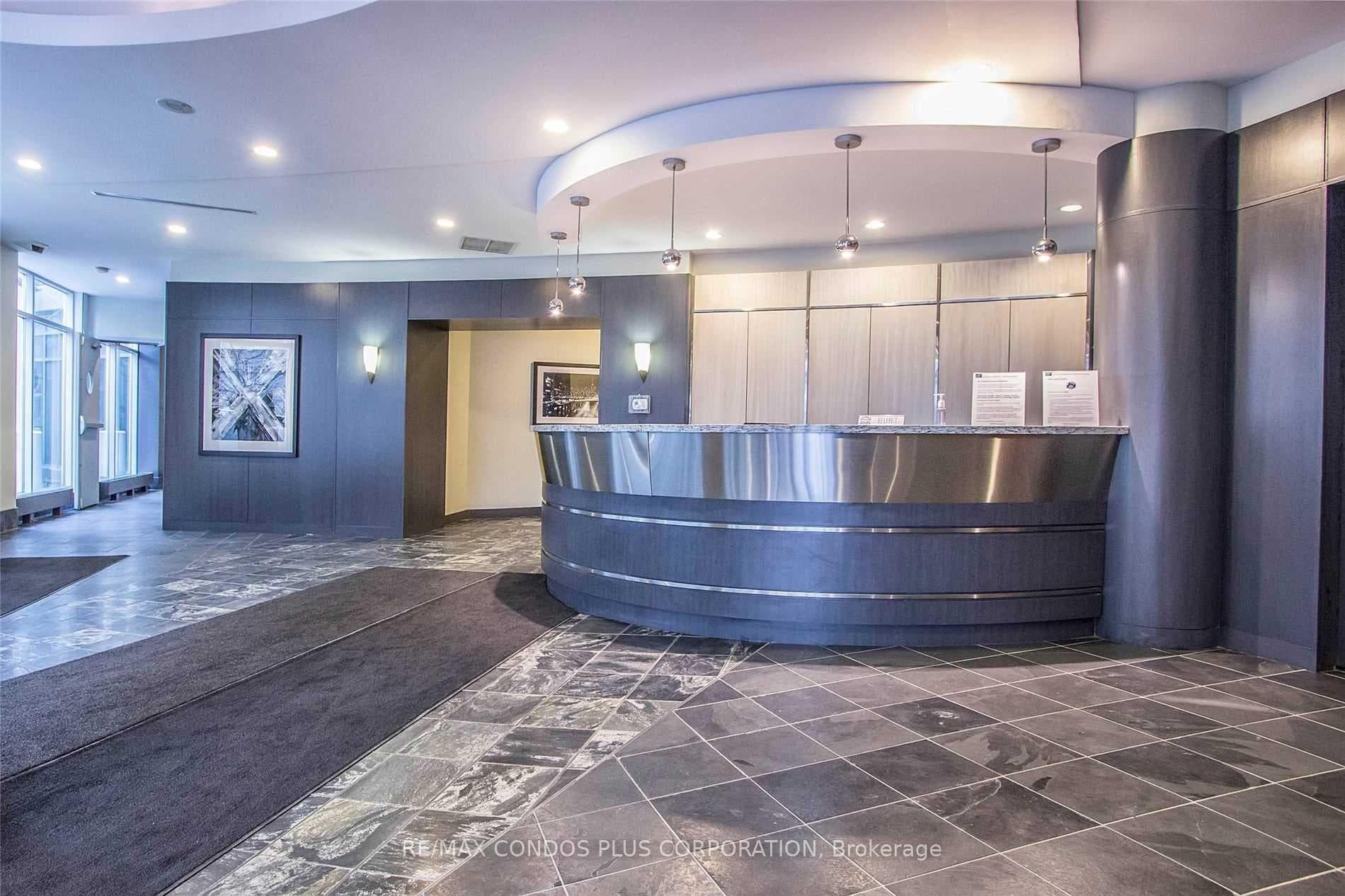 600 Queens Quay Unit 1002 photo 16