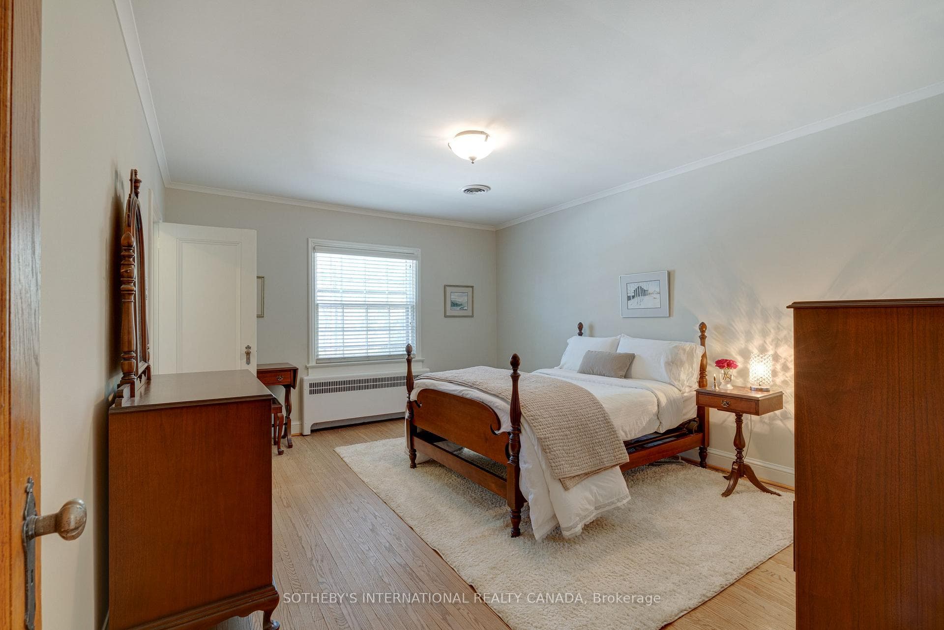 90 Coldstream Avenue photo 25