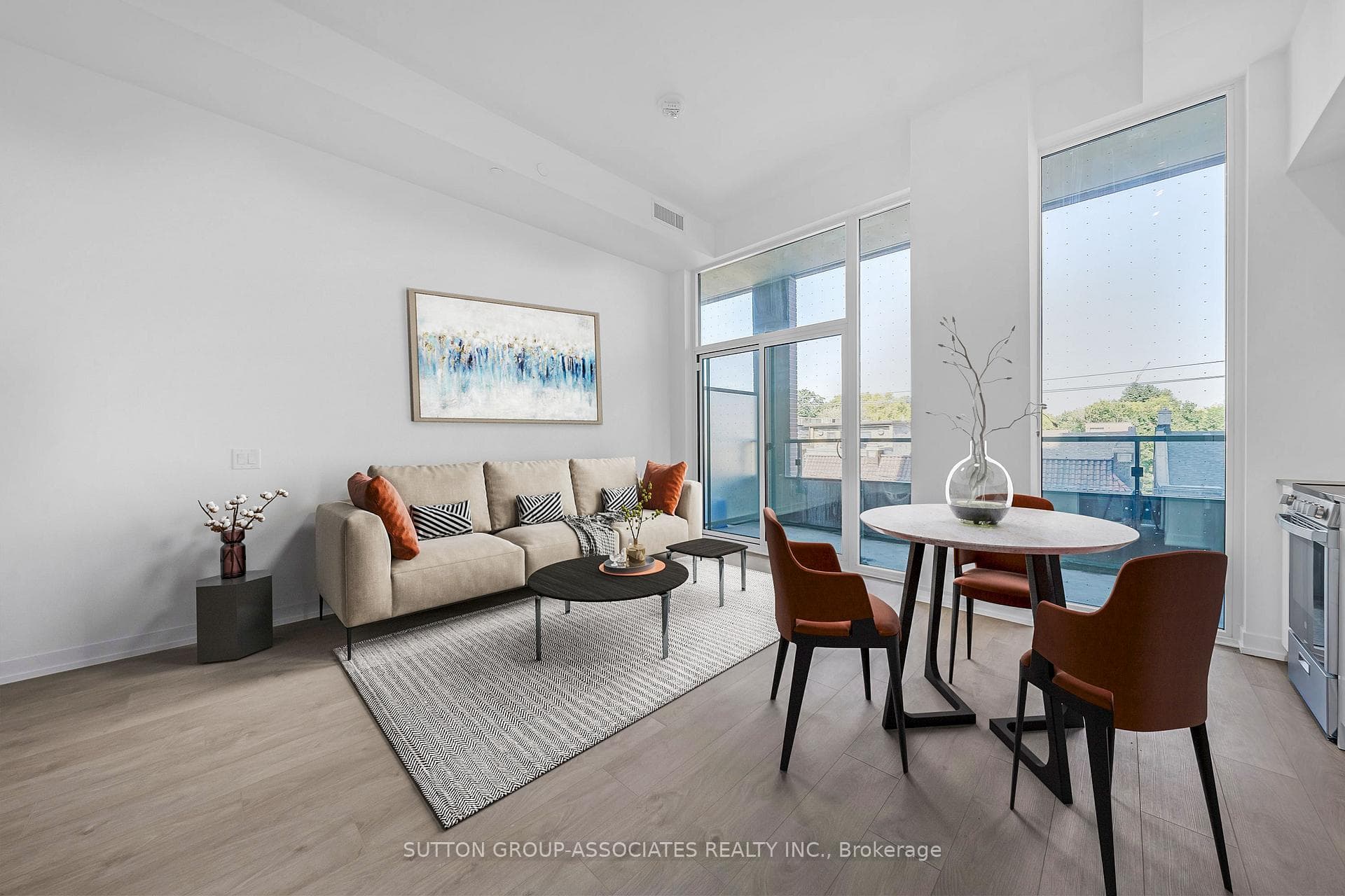 270 Dufferin Street Unit 213 photo 3