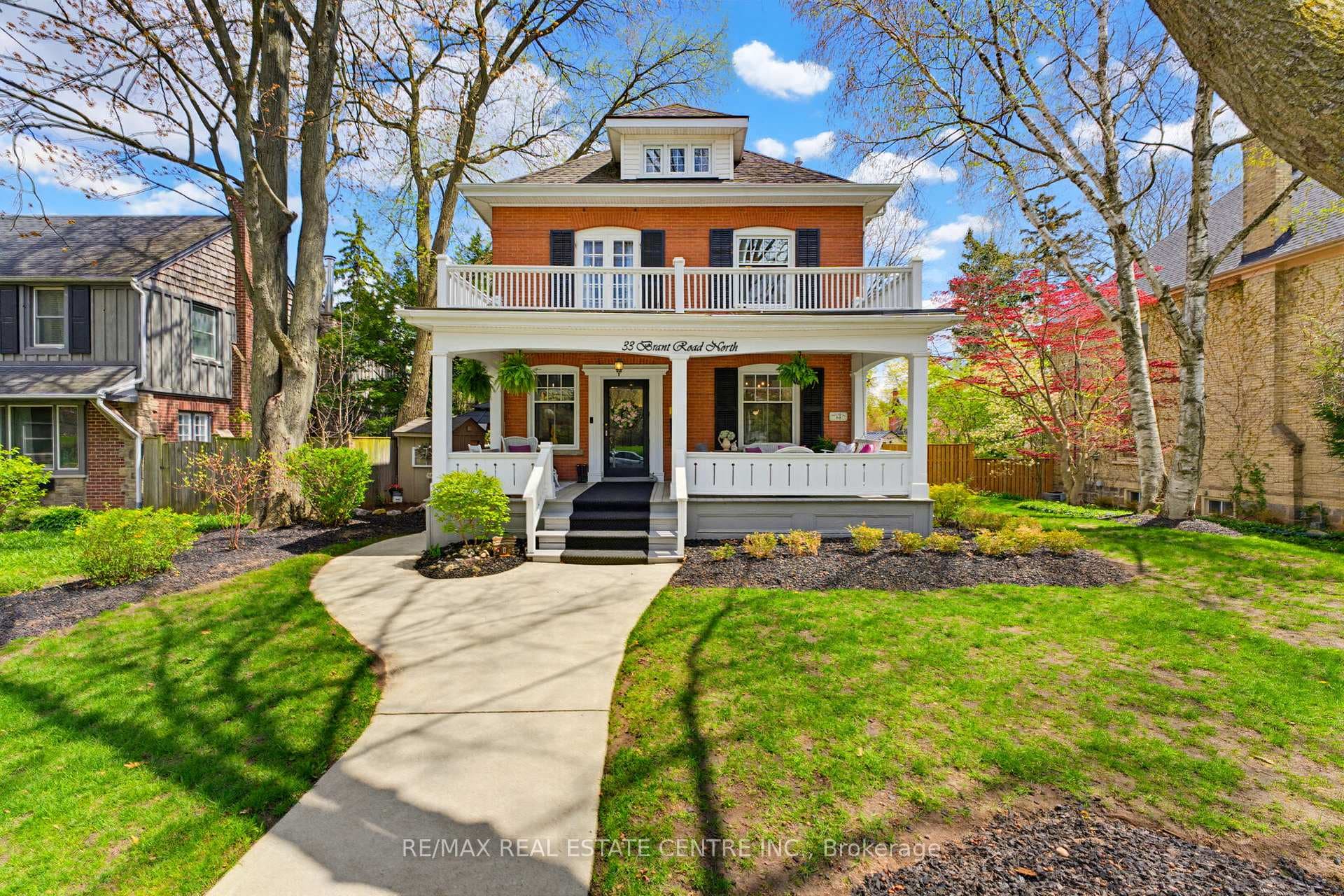 Welcome to 55 Brant Road N, in Historic West Galt