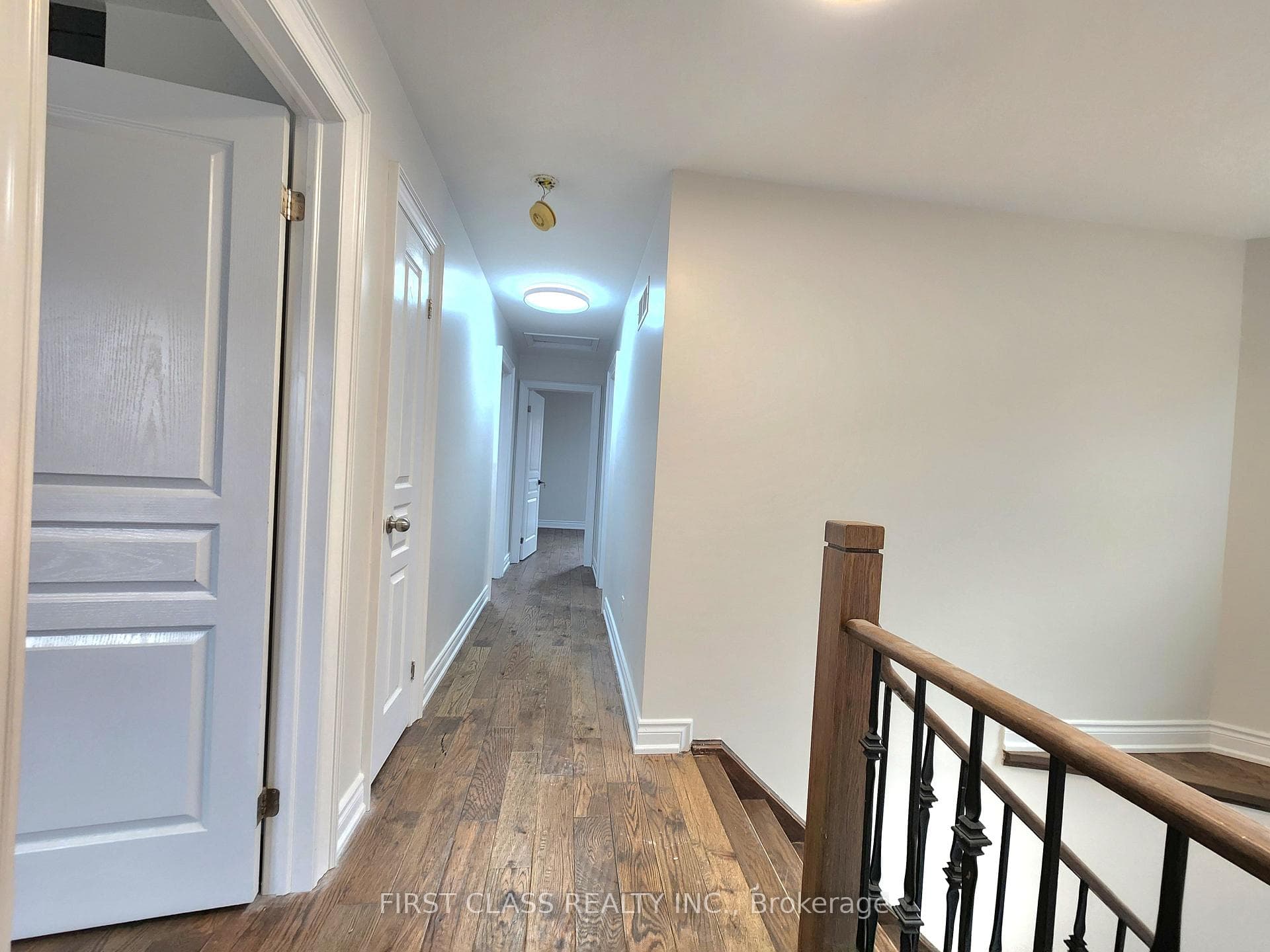 15 Strathmore Drive photo 12