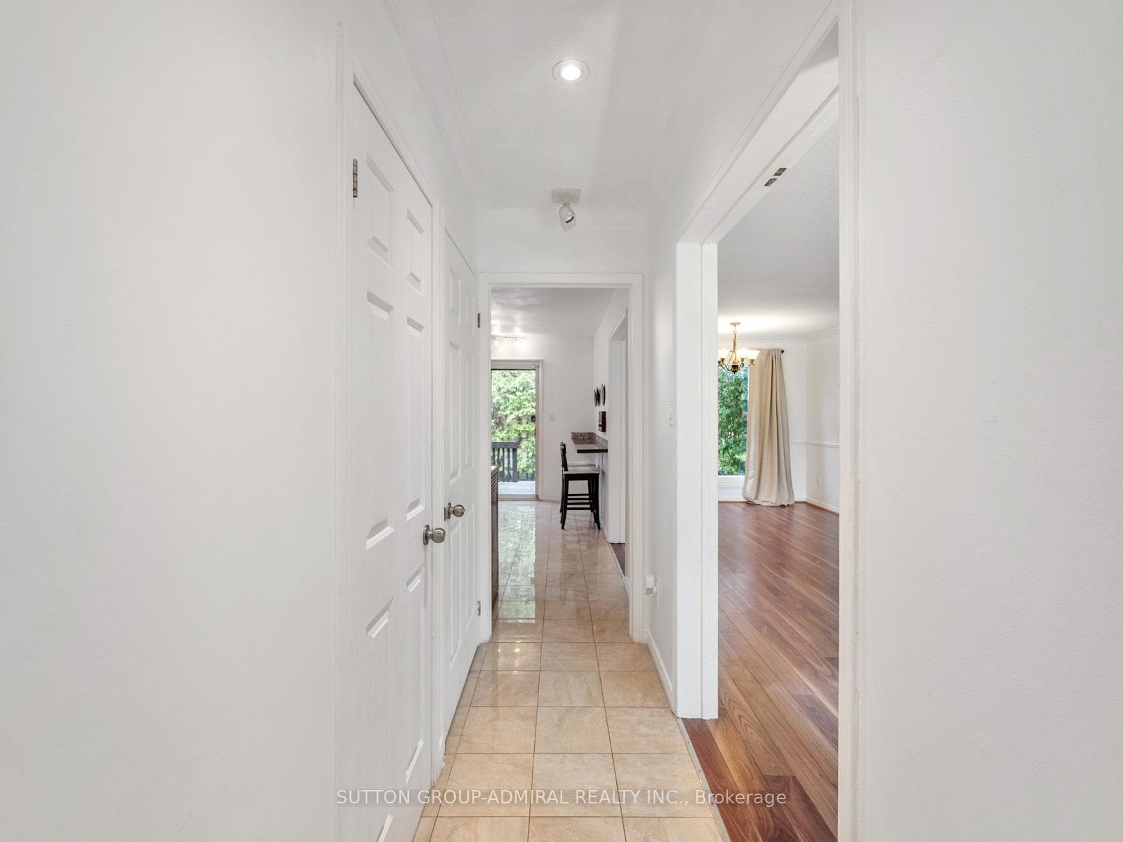348 Brownridge Drive photo 5