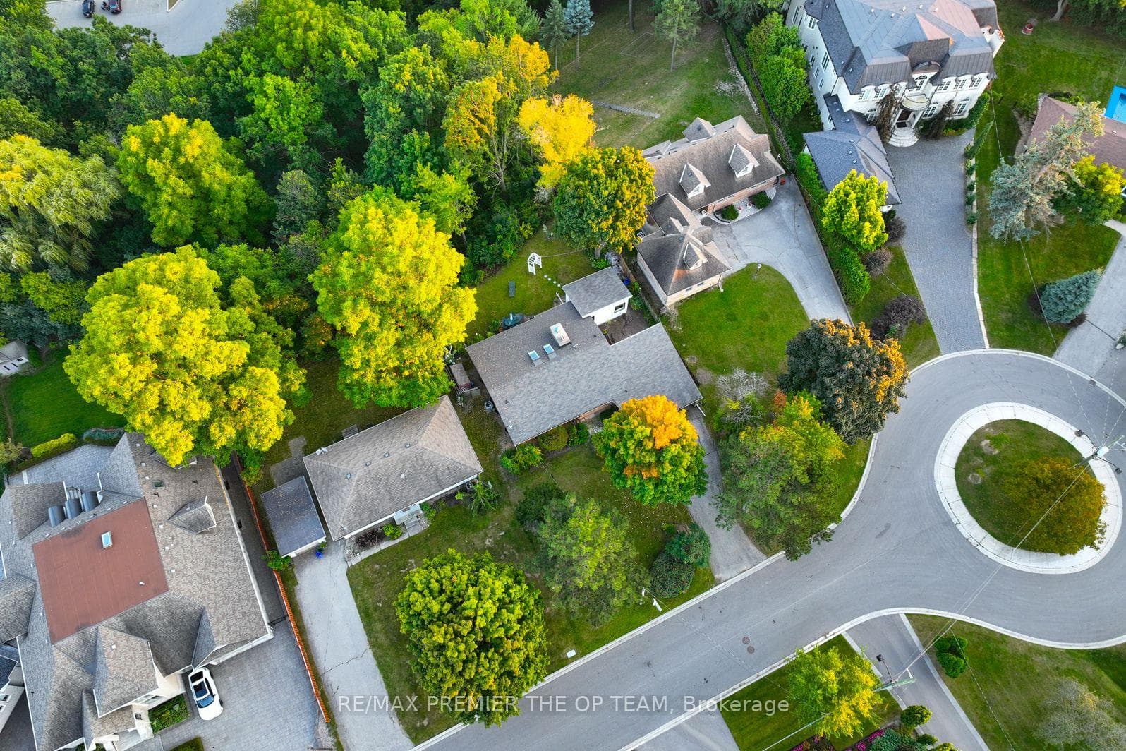 175 Davidson Drive photo 4