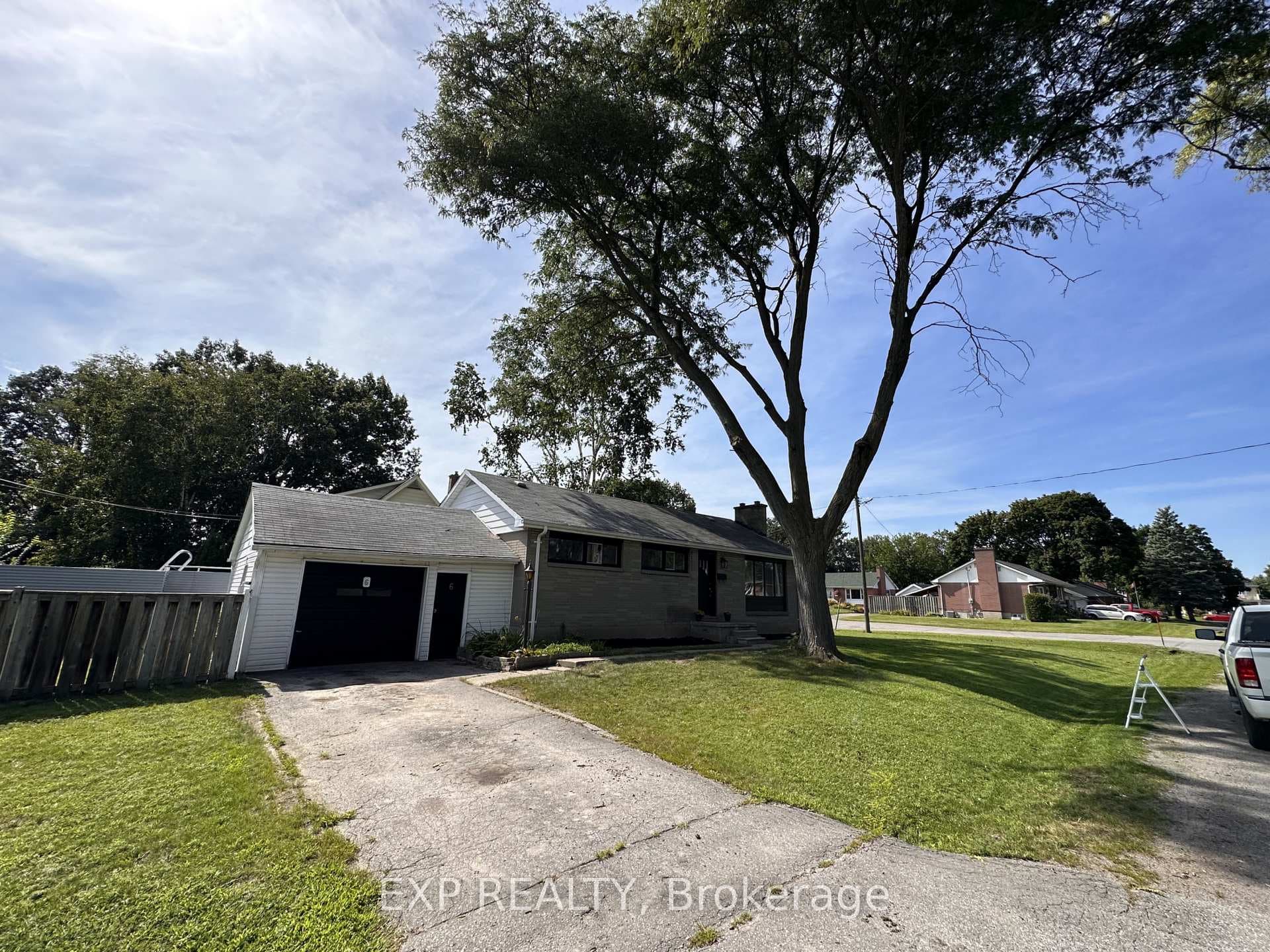 6 Woodland Acres photo 5