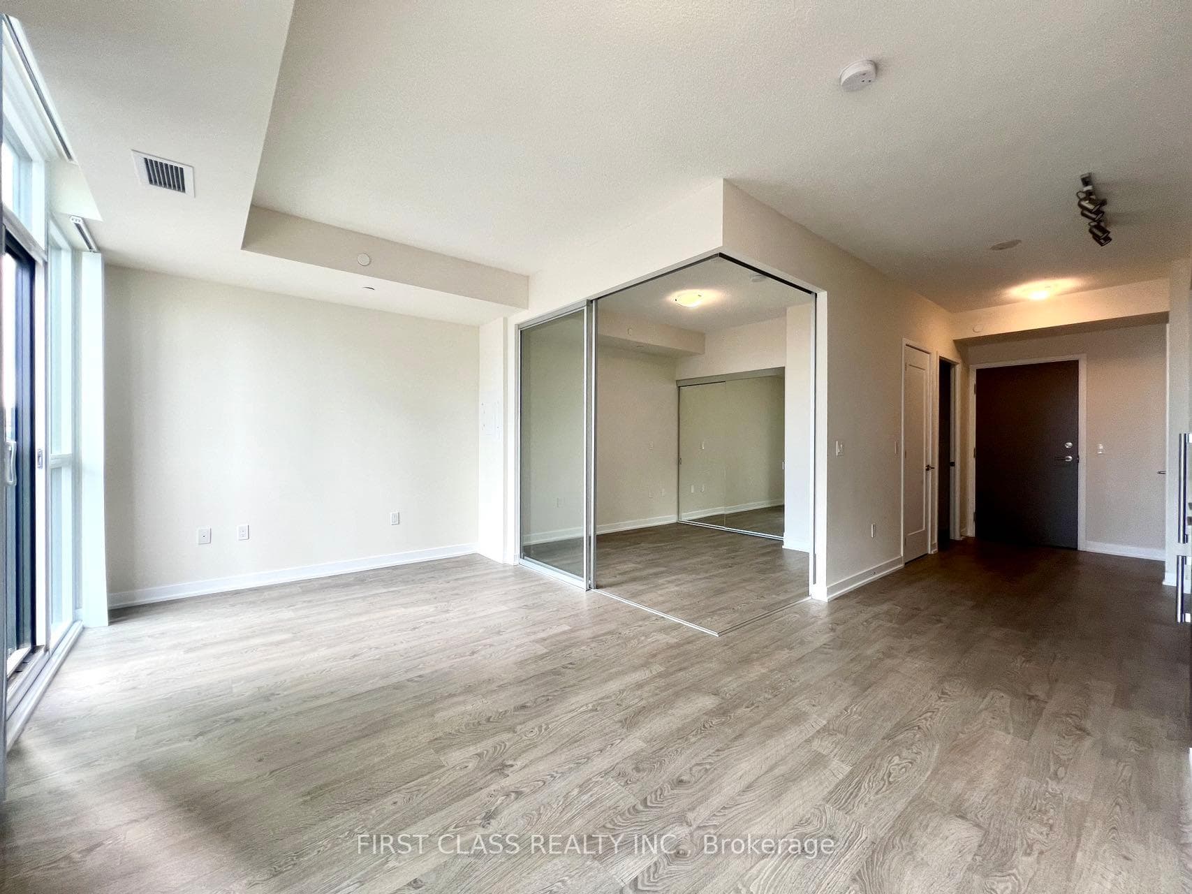 99 John Street Unit 2003 photo 7