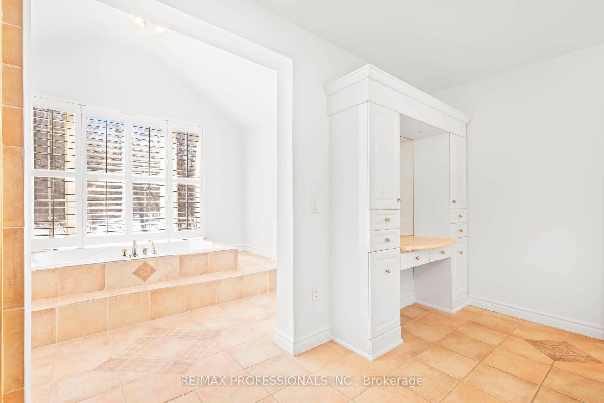 560 Meadow Wood Road photo 22