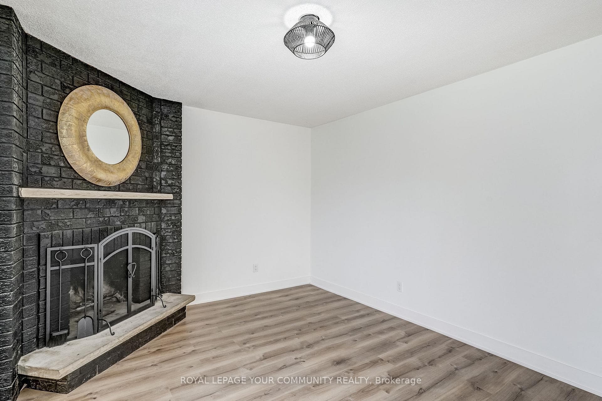 57 Largo Crescent photo 11
