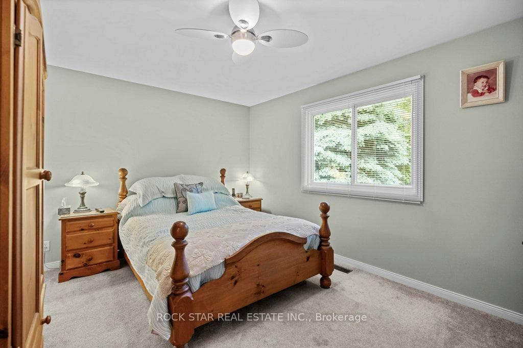 6 Thompson Drive photo 19
