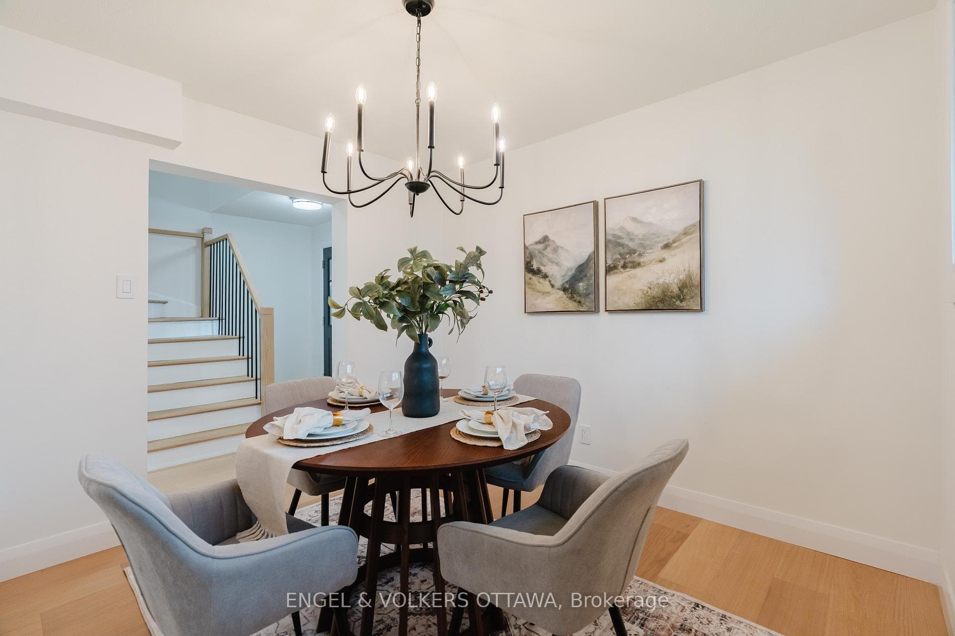 825 De Salaberry Street photo 12
