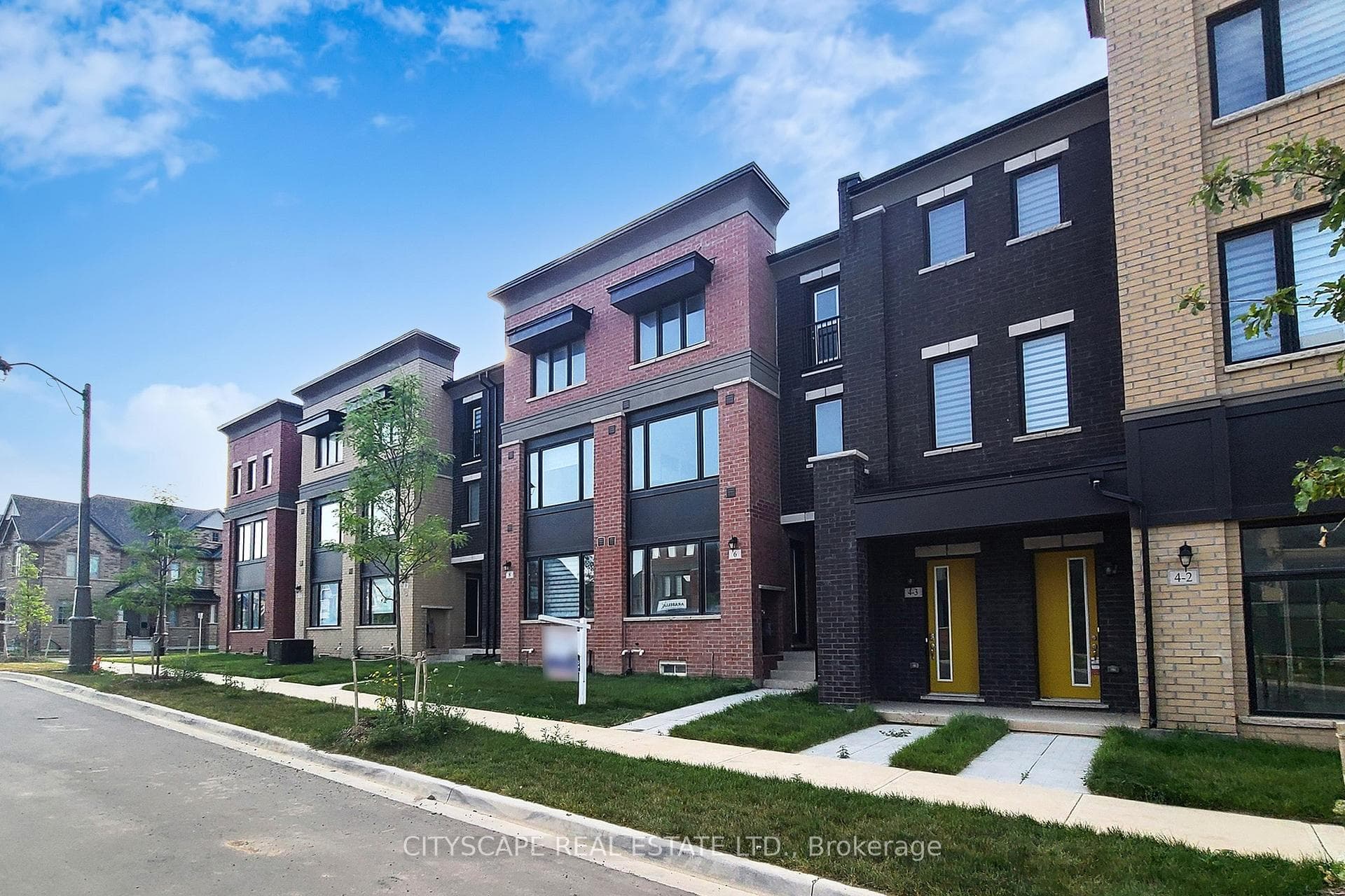 6 Marvin Avenue photo 2