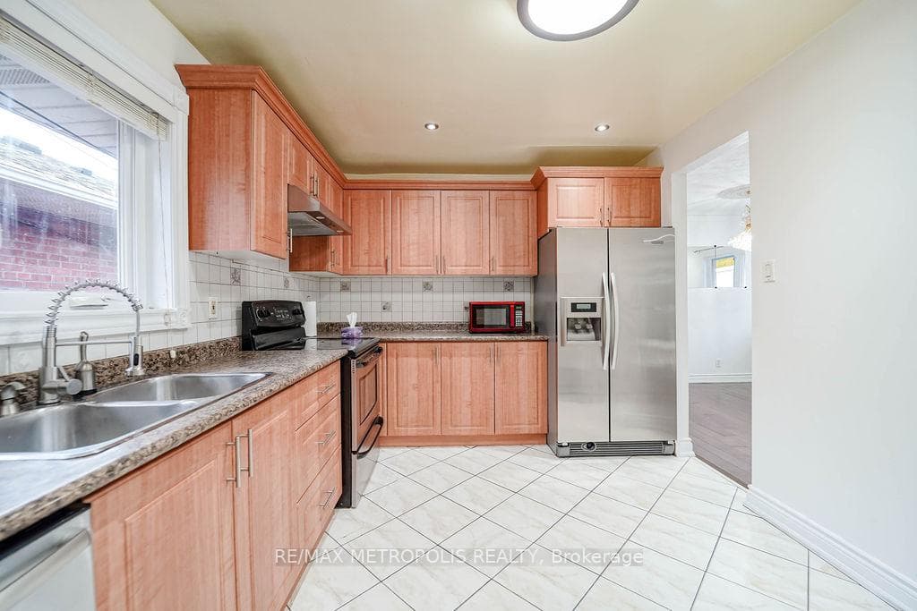 575 Bellamy Road photo 27