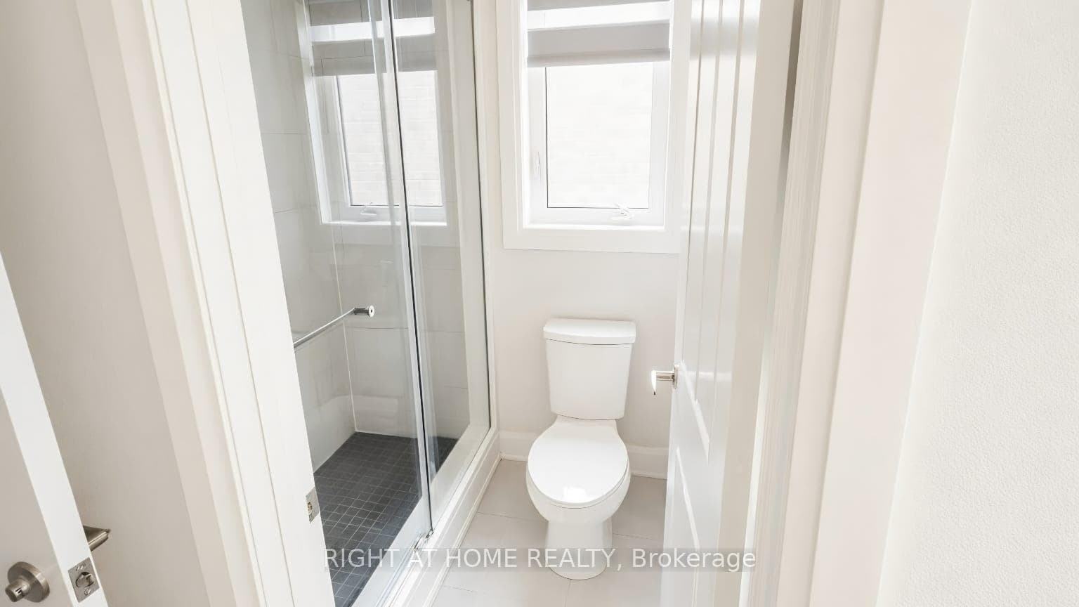 816 Apple Terrace photo 16