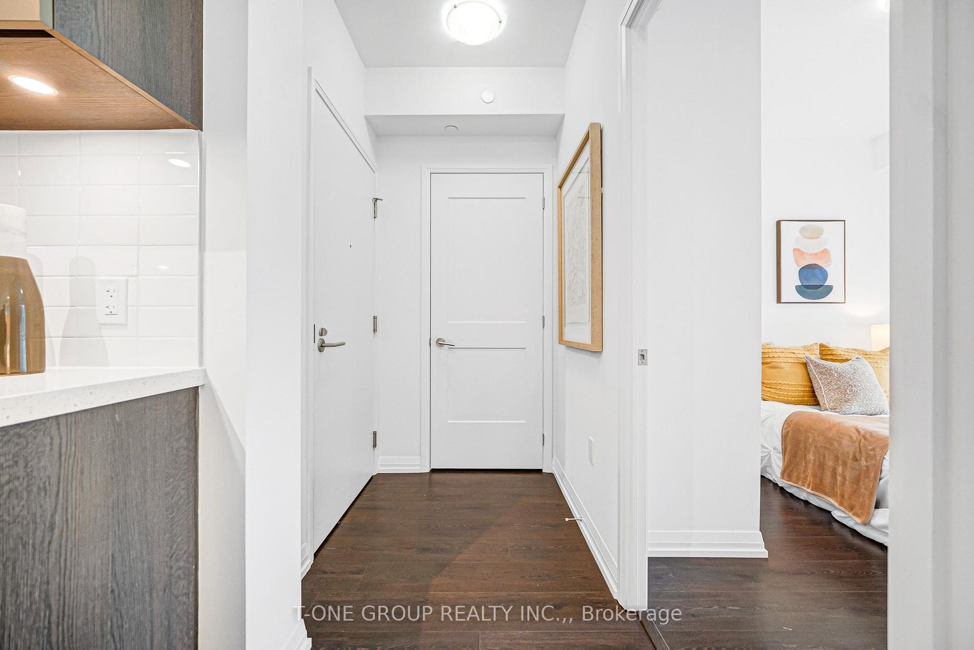 25 Holly Street Unit 610 photo 8