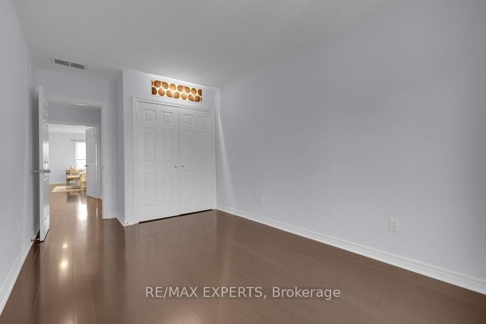 3348 Bayview Avenue Unit P photo 30