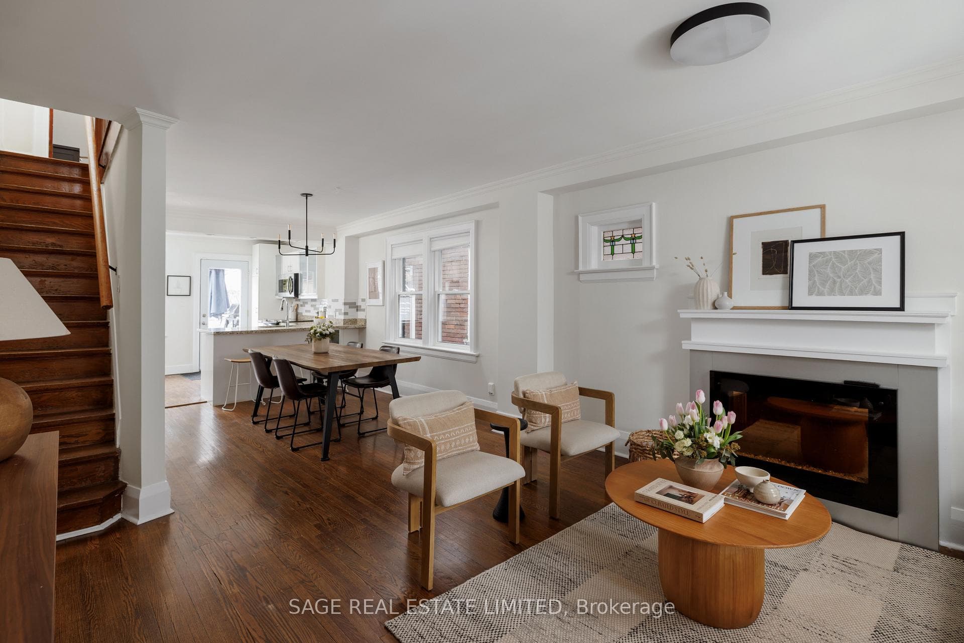 292A Woodfield Road photo 4