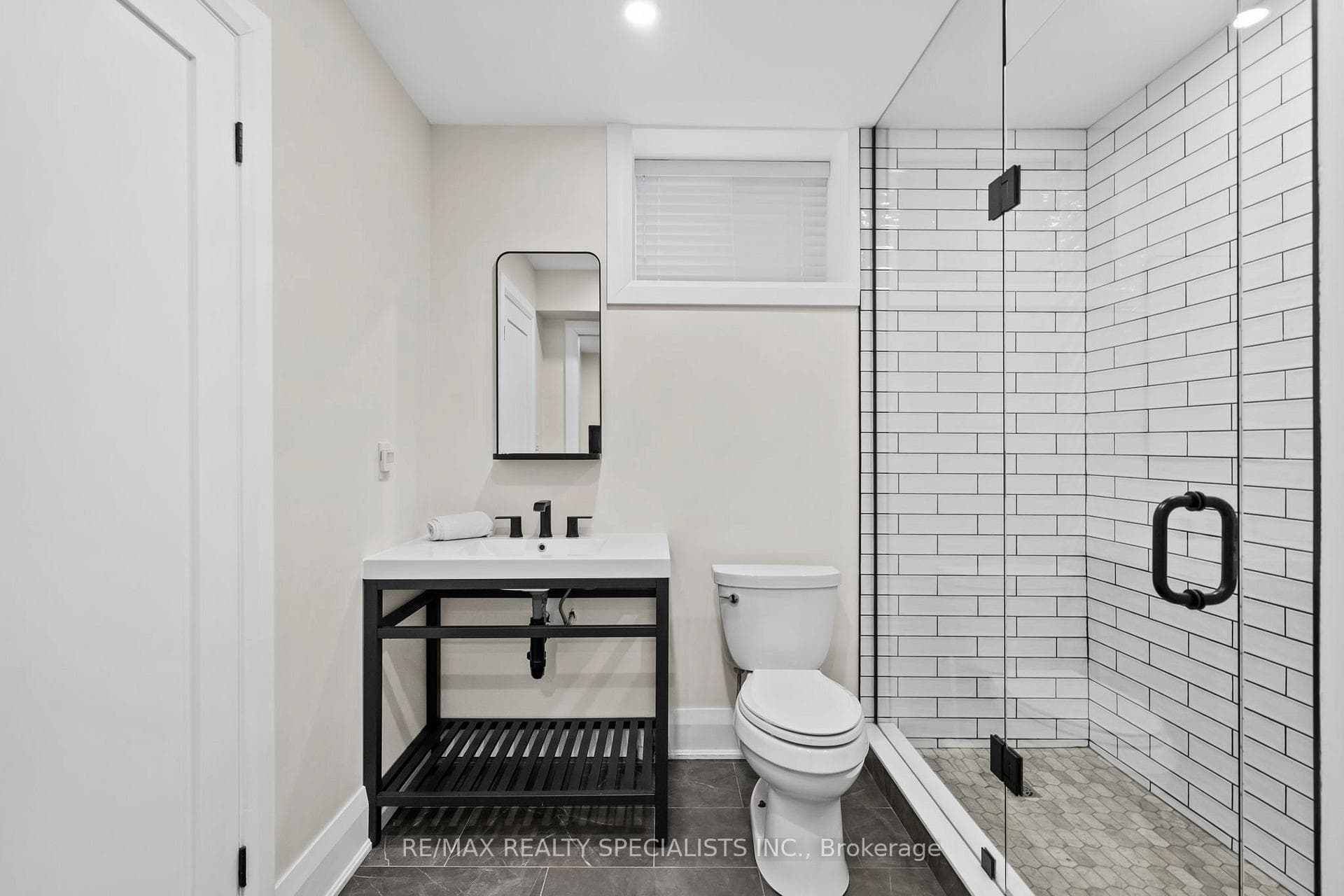 20 George Street photo 38
