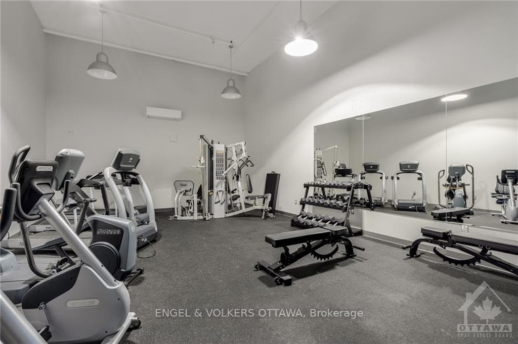 1081 AMBLESIDE Drive Unit 712 photo 23