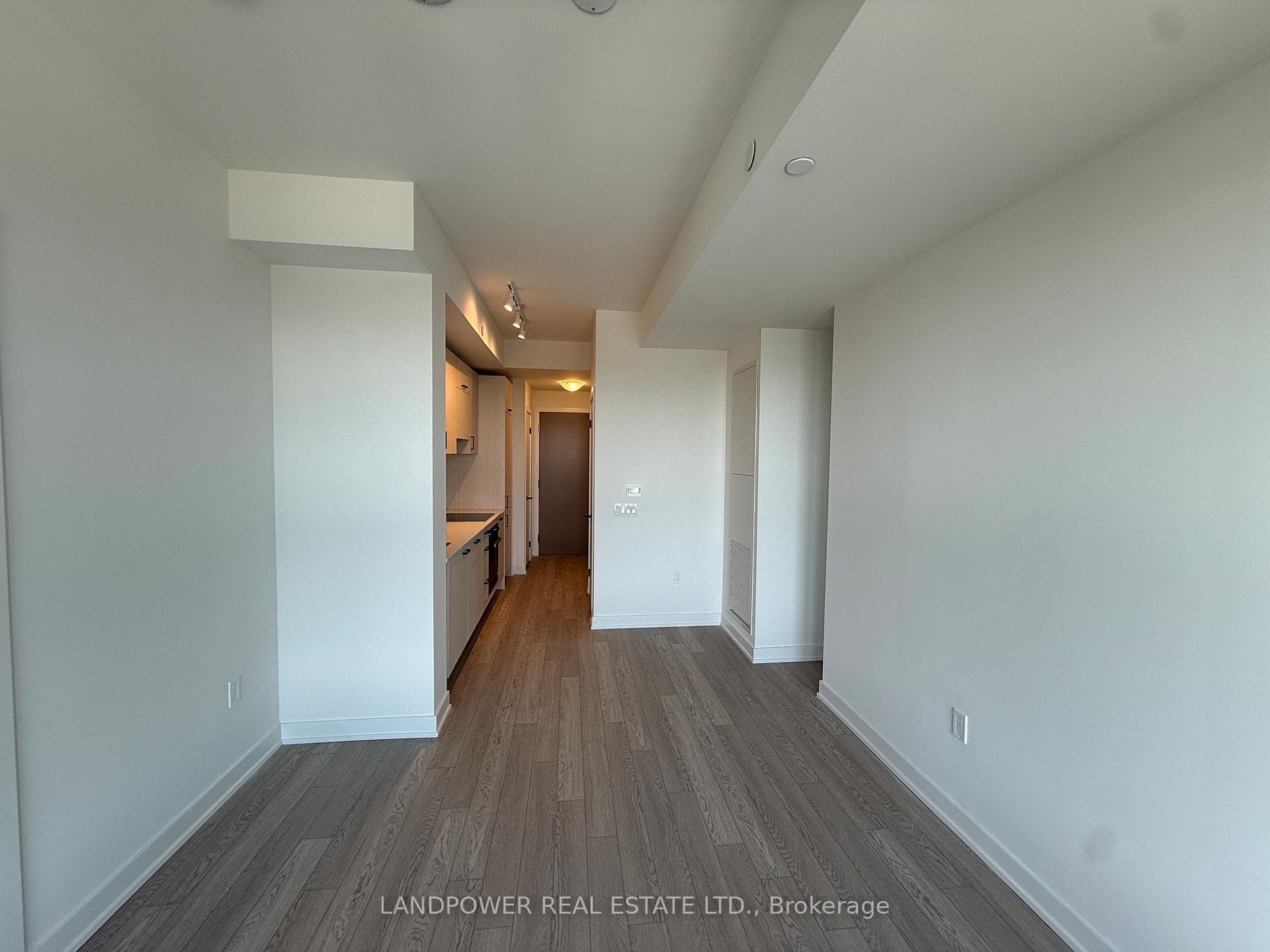 5 Quarrington Lane Unit 3008 photo 6