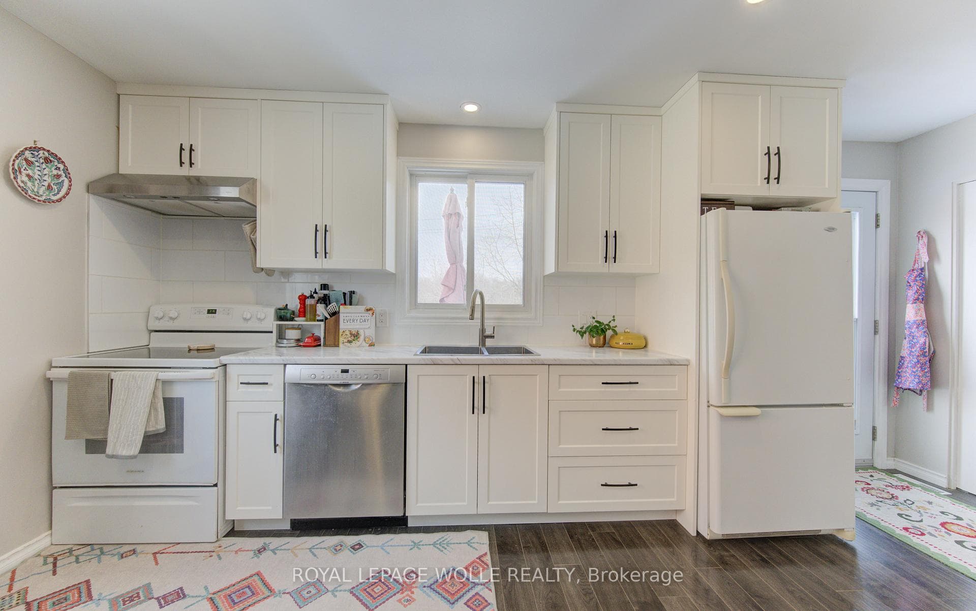 110 Lillian Drive Unit A photo 12