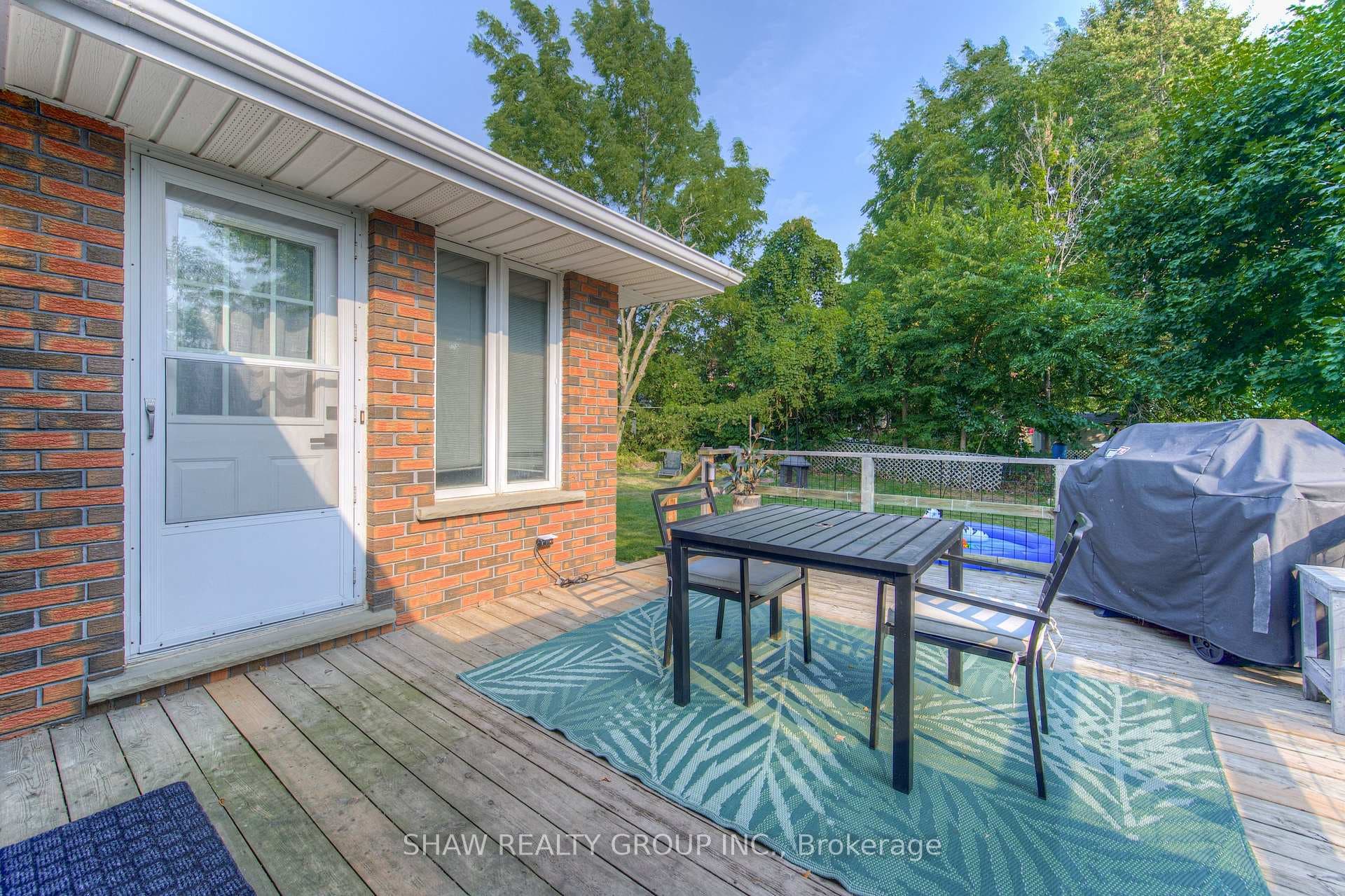 95 Silver Street photo 36