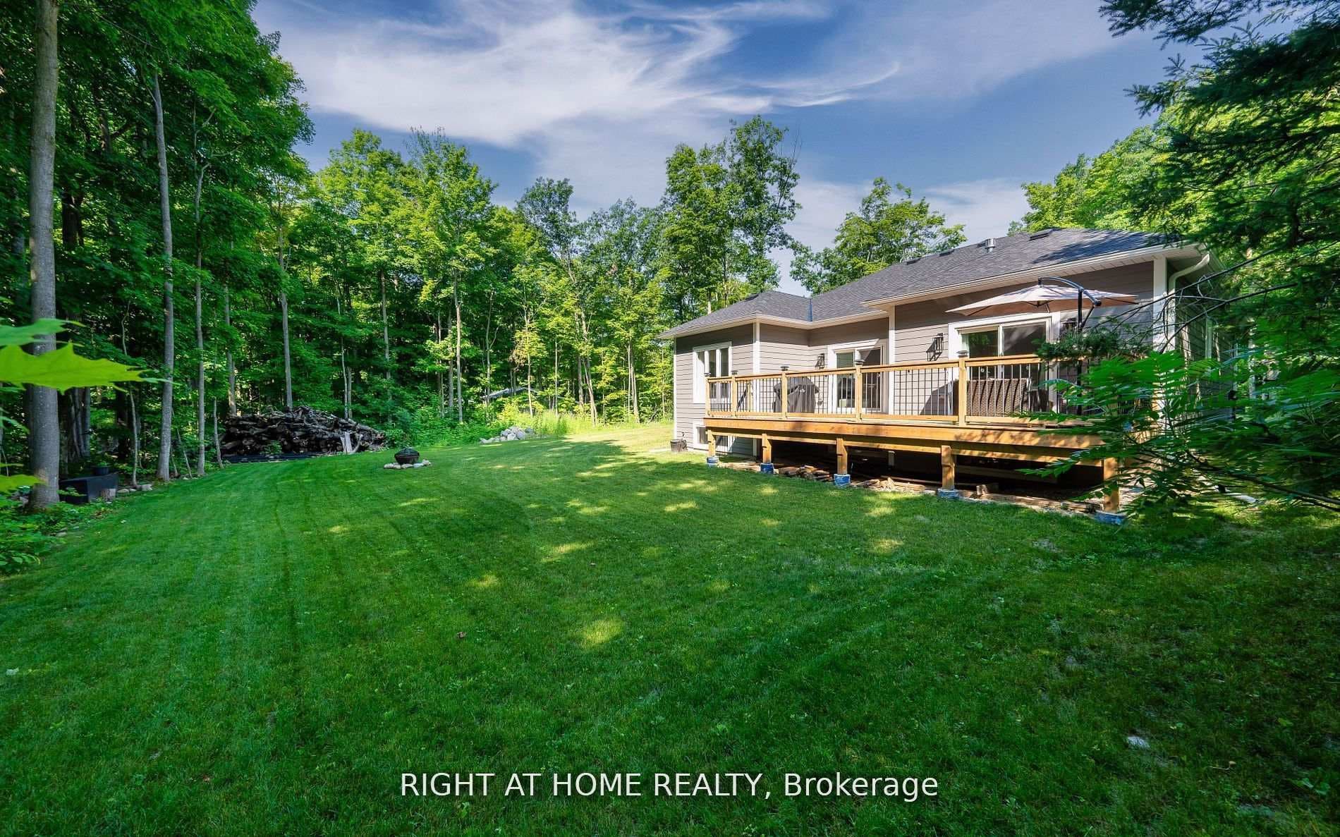9 Fairlawn Grove photo 39